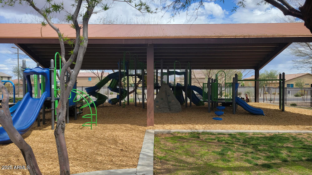 18254 W CAMINO DE ORO