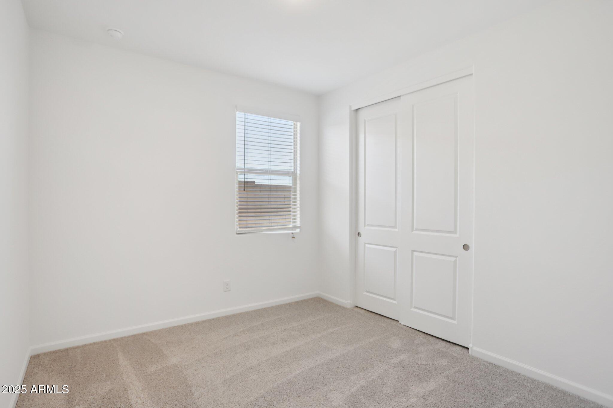 18254 W CAMINO DE ORO