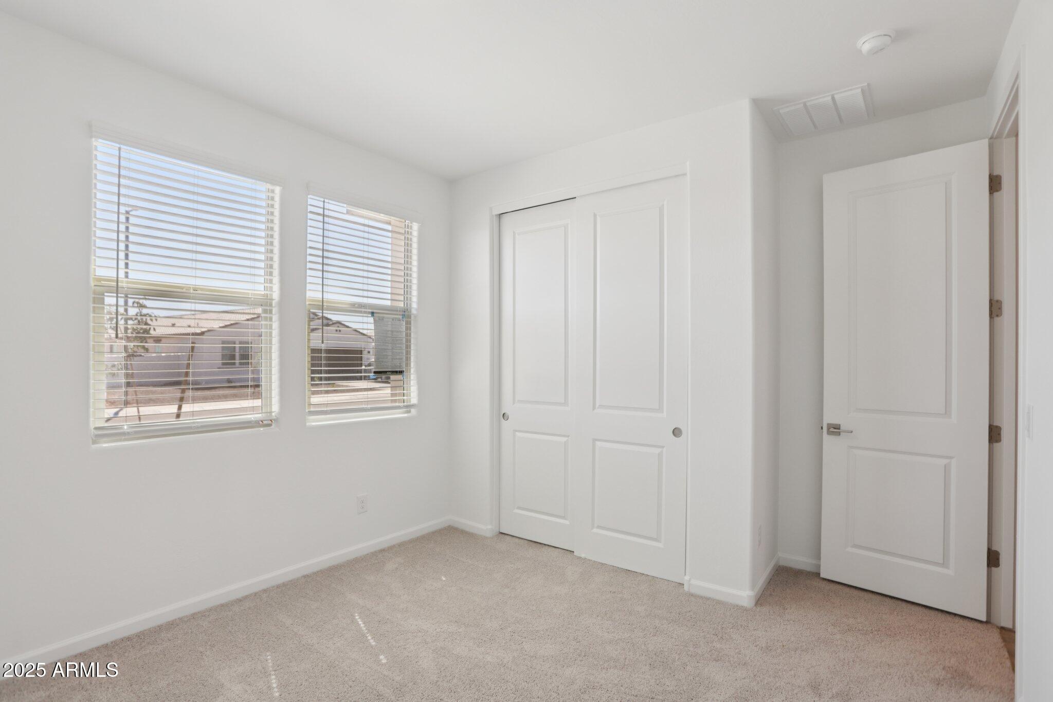 18254 W CAMINO DE ORO