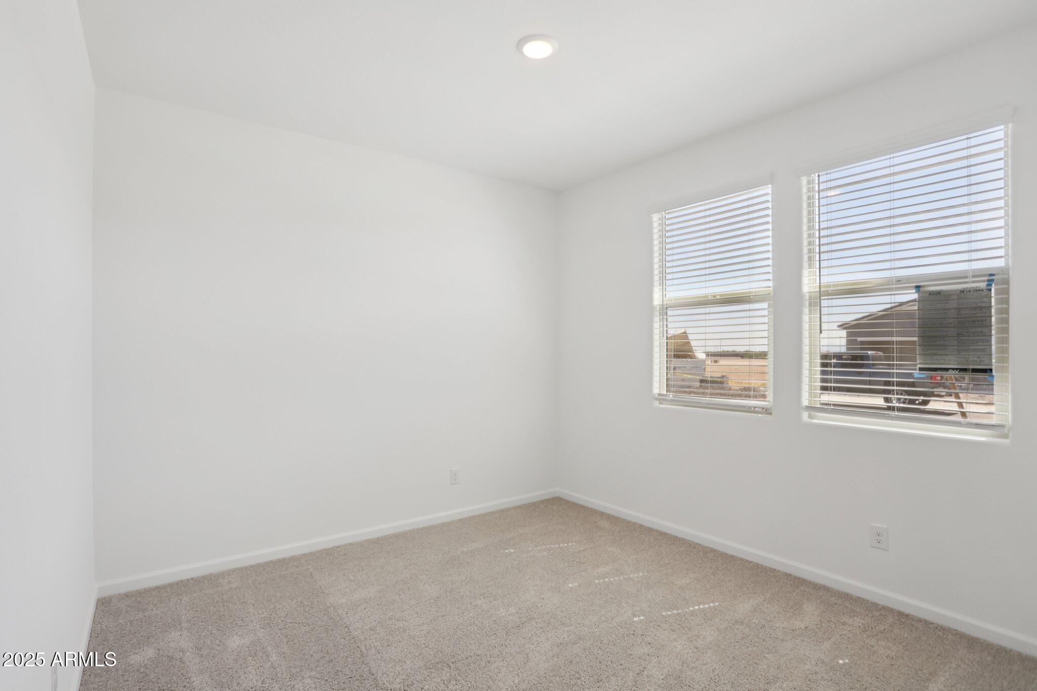 18254 W CAMINO DE ORO