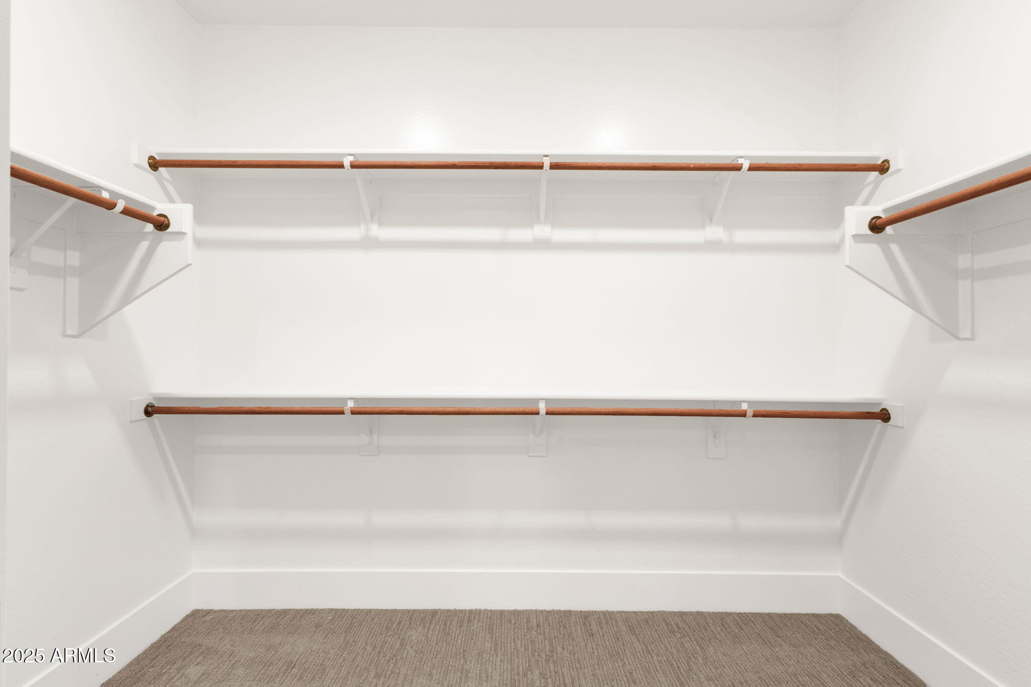 7449 E VIA DE LUNA Drive