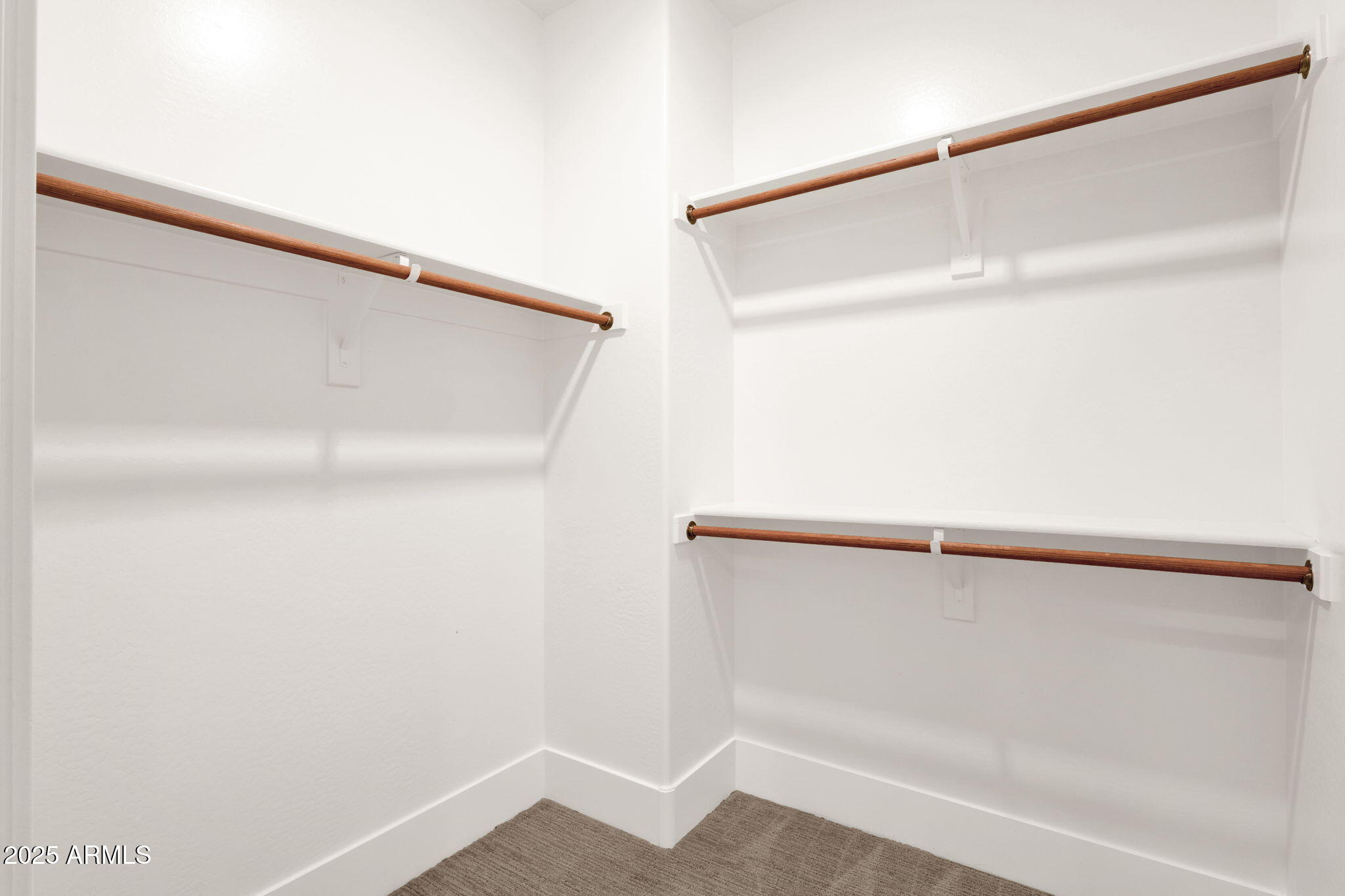 7449 E VIA DE LUNA Drive