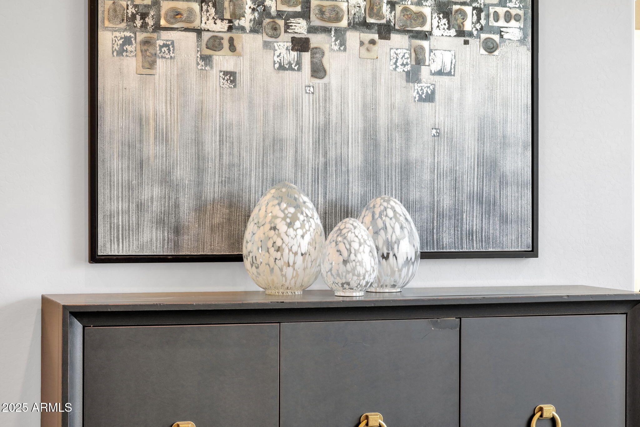 7449 E VIA DE LUNA Drive