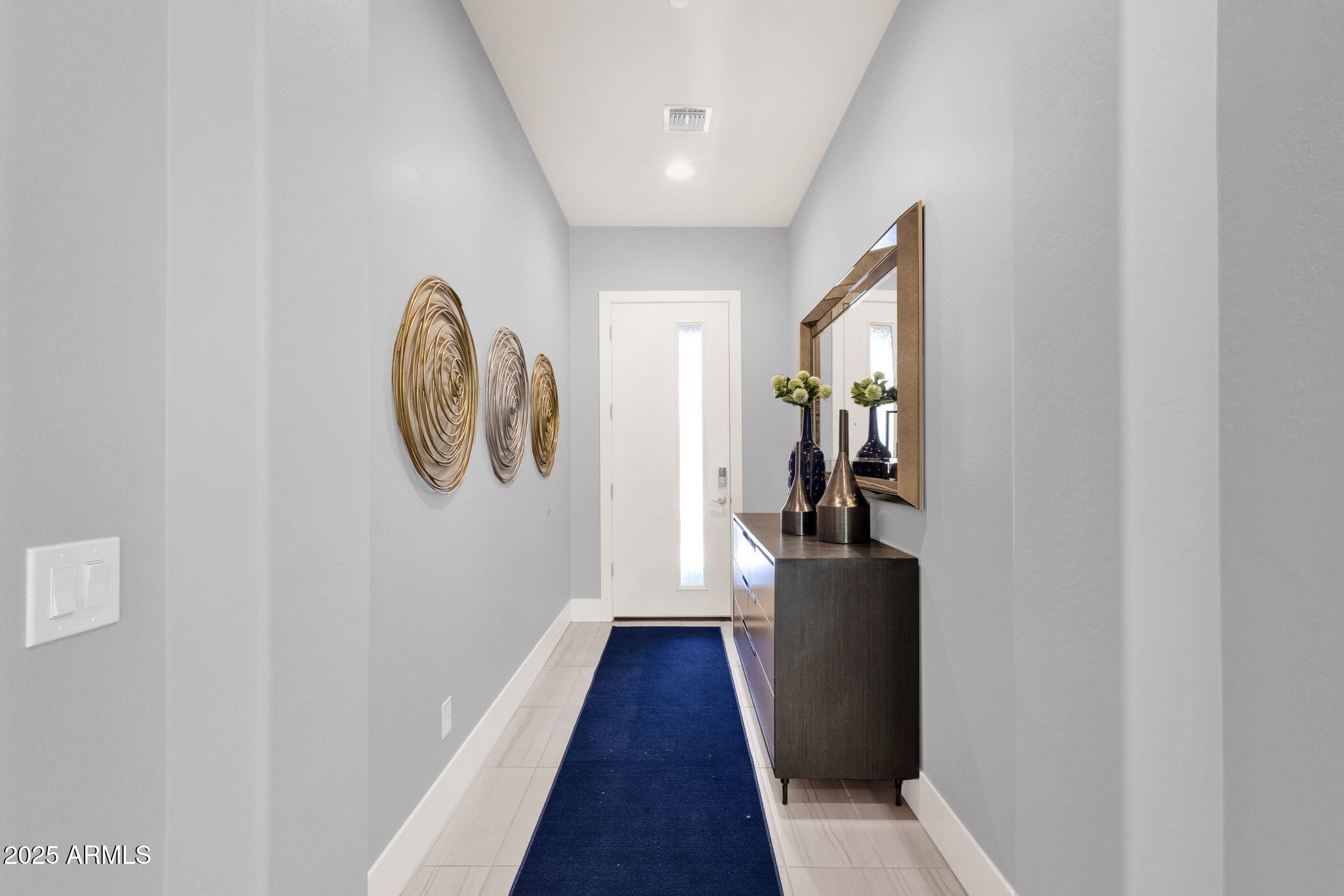 7449 E VIA DE LUNA Drive