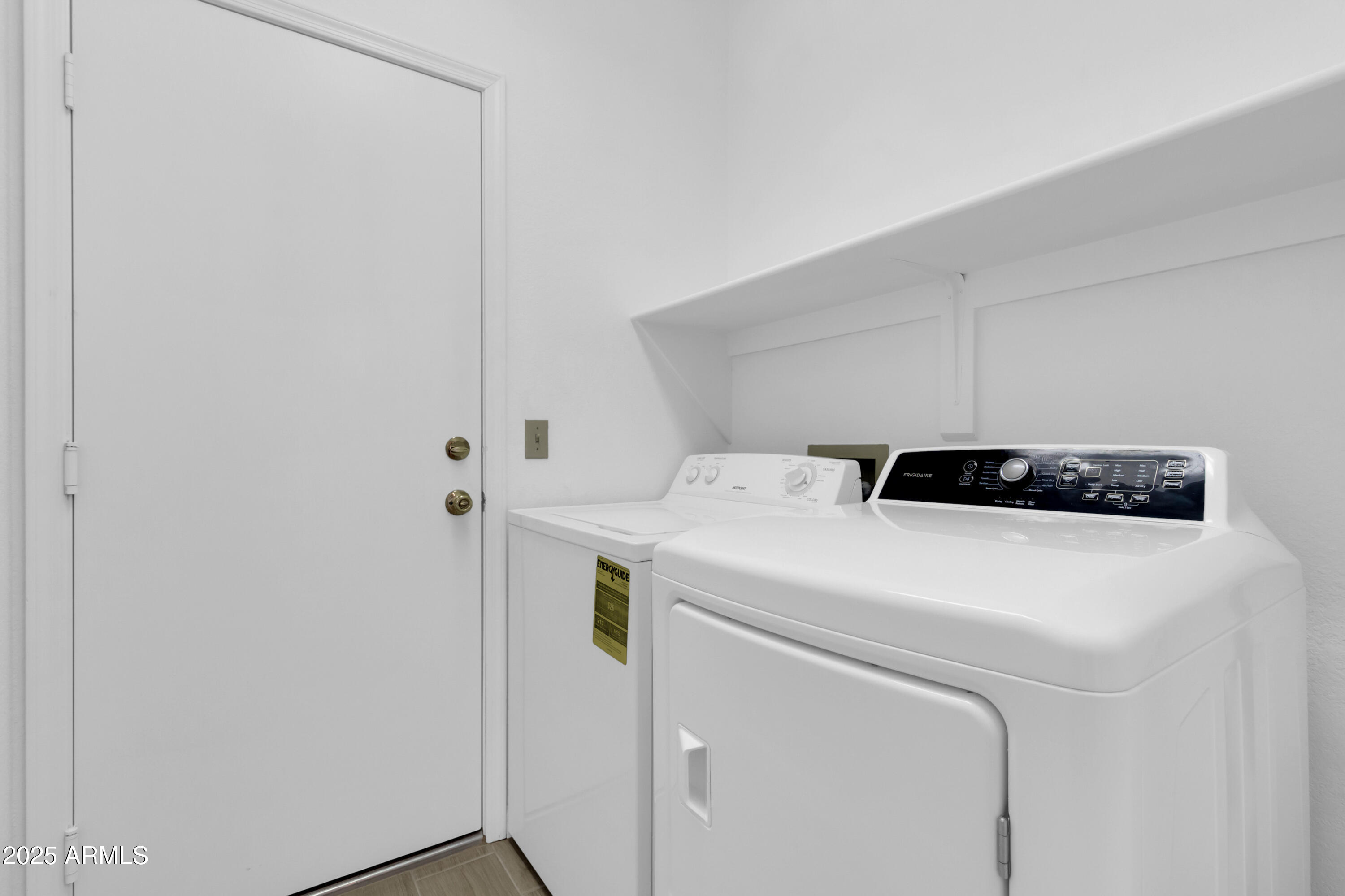 1511 W WILDHORSE Court