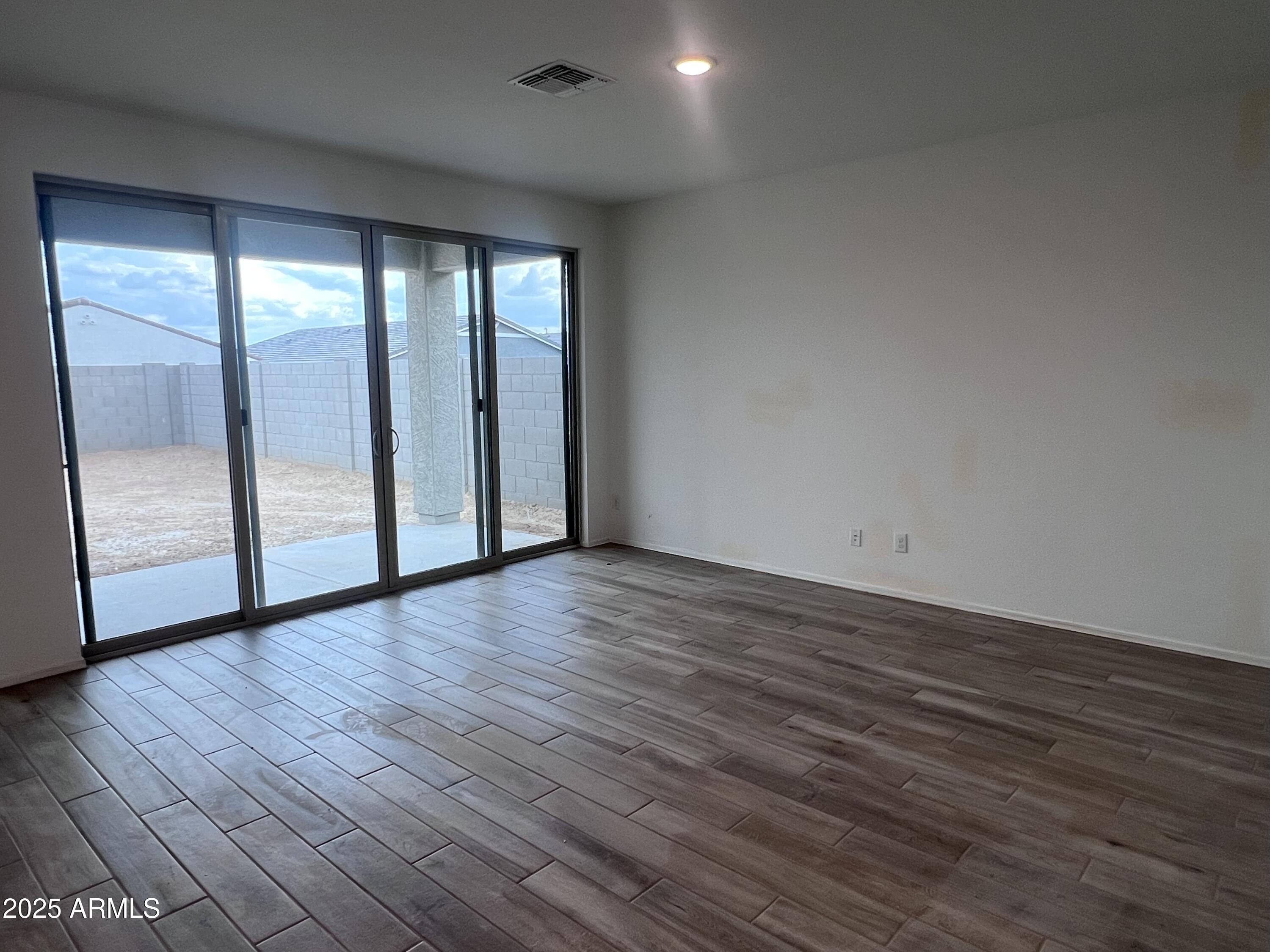 24145 W BOWKER Street