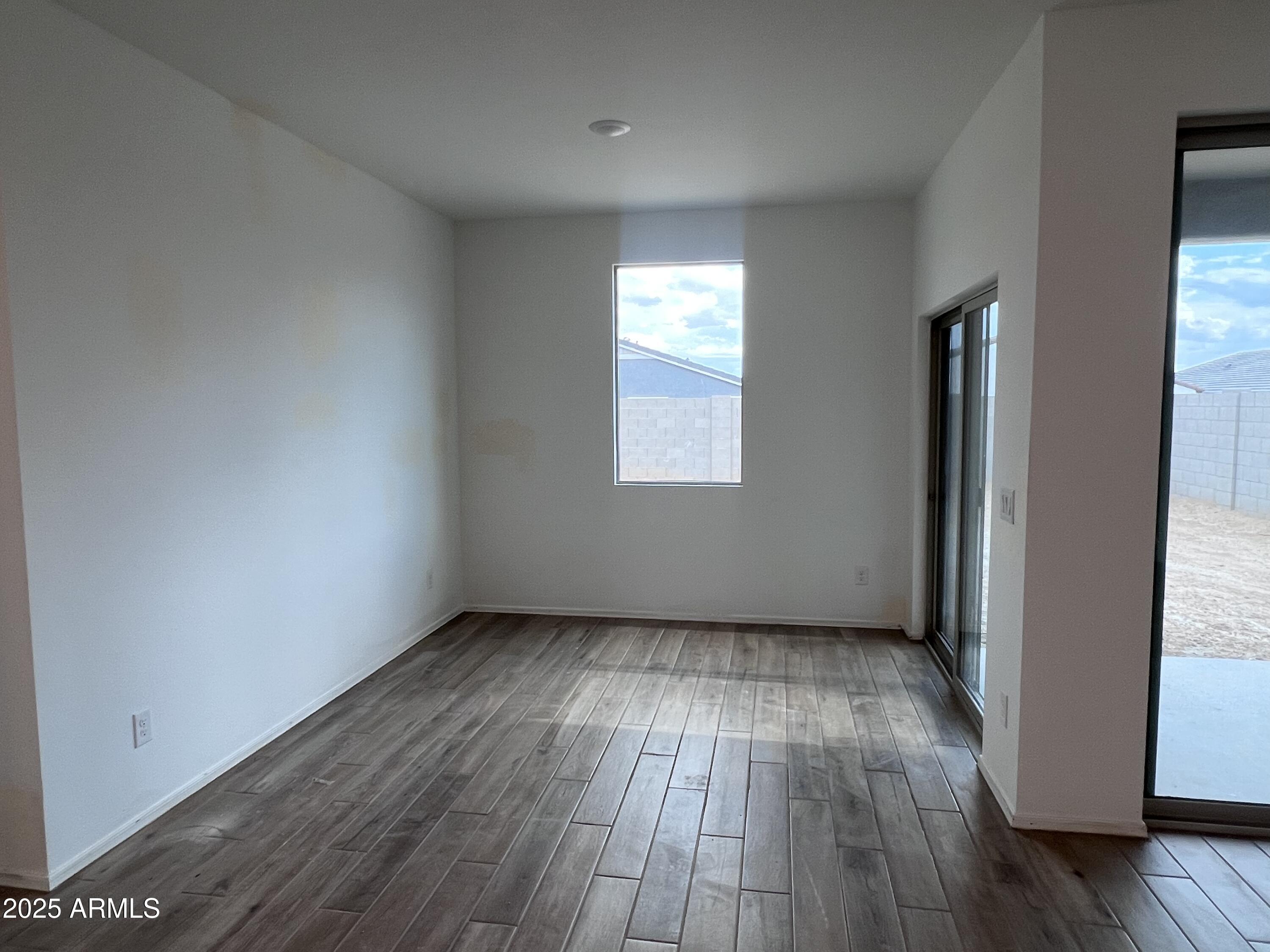 24145 W BOWKER Street