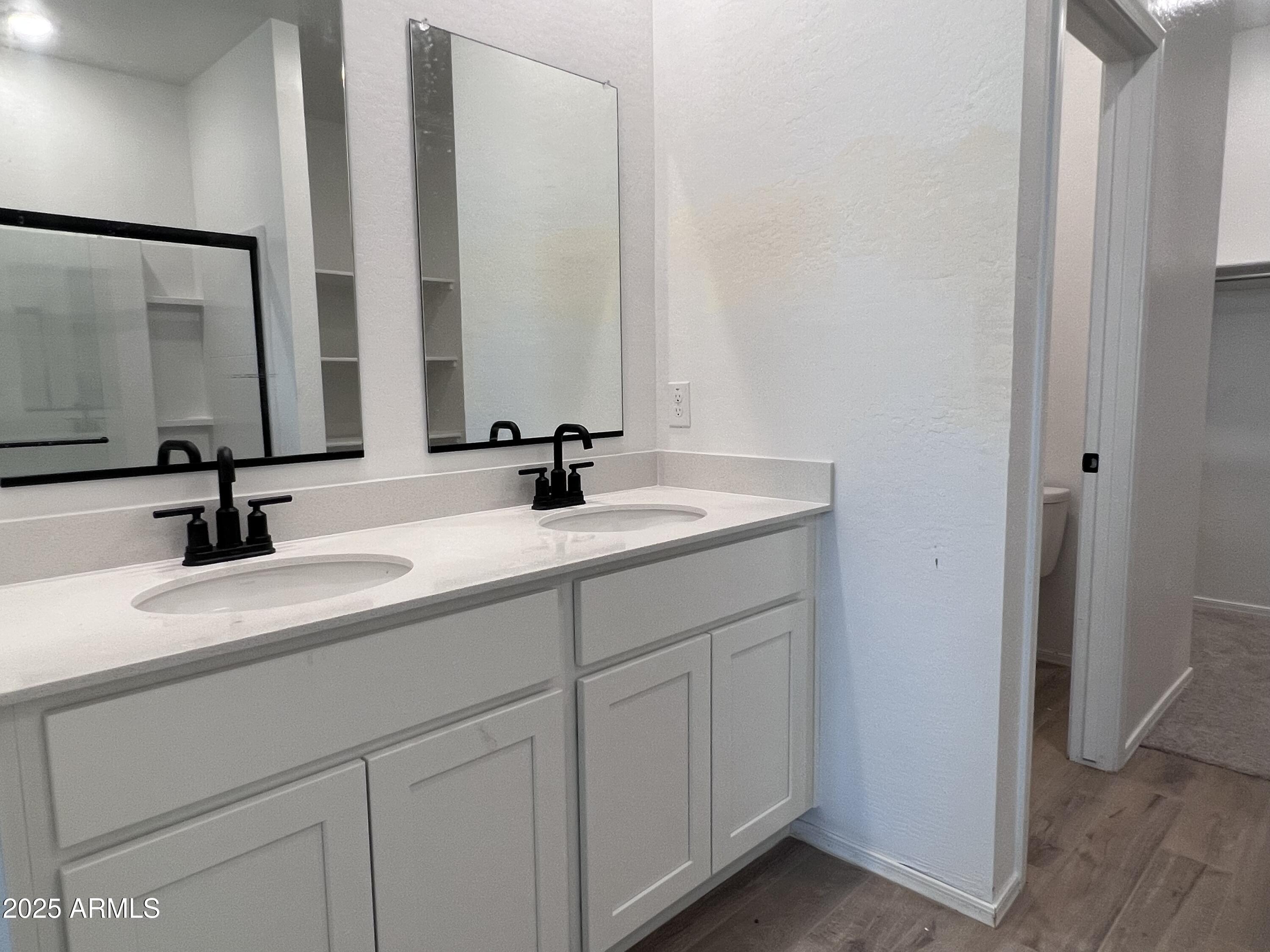 24145 W BOWKER Street