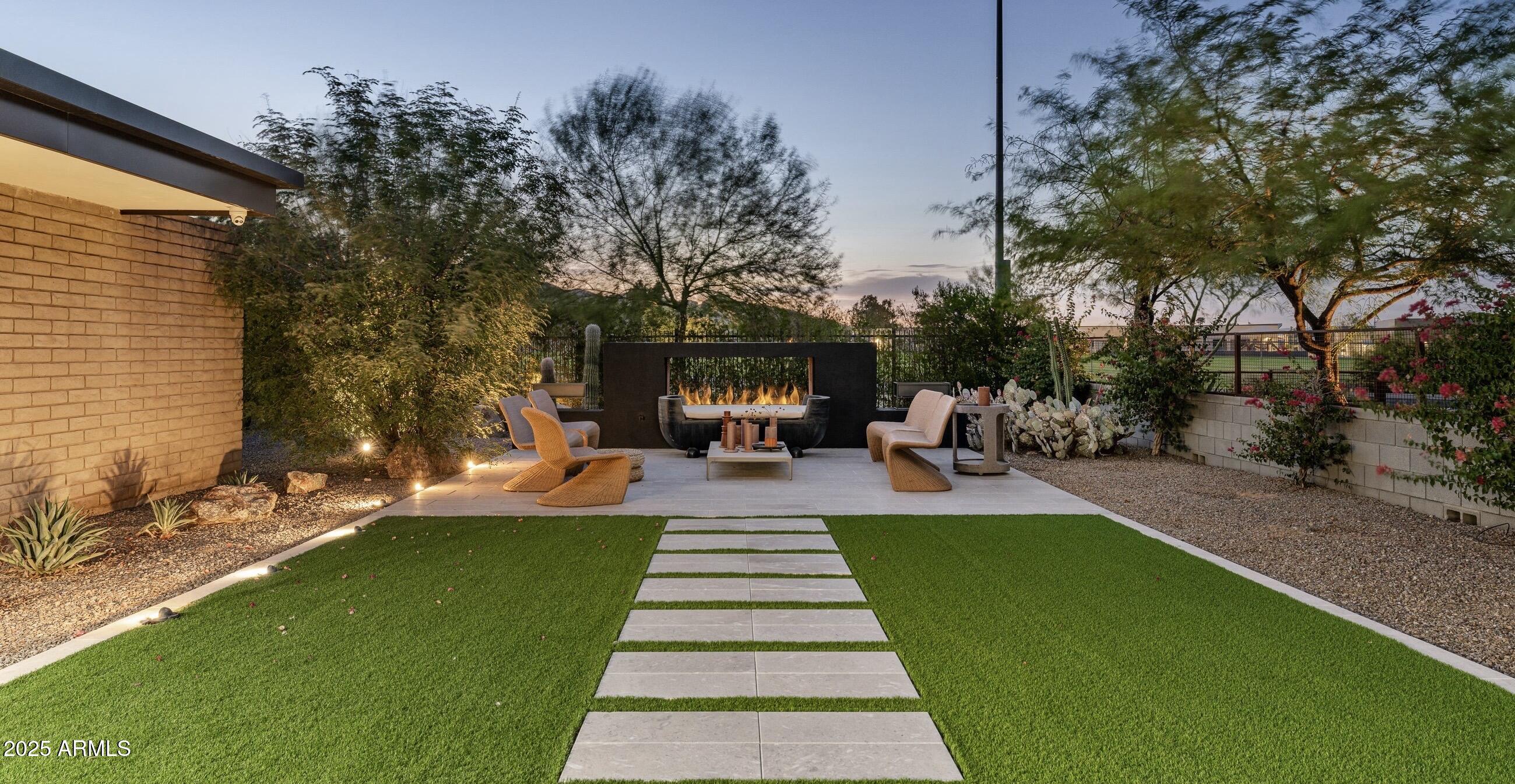 6909 E MONTEBELLO Avenue