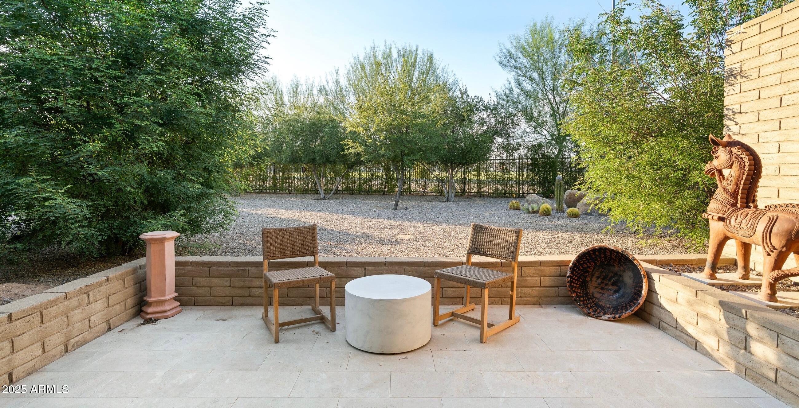 6909 E MONTEBELLO Avenue