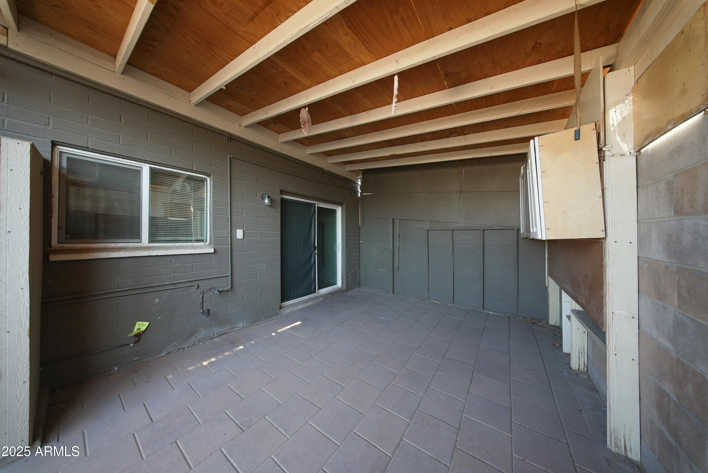 2646 E WILLETTA Street