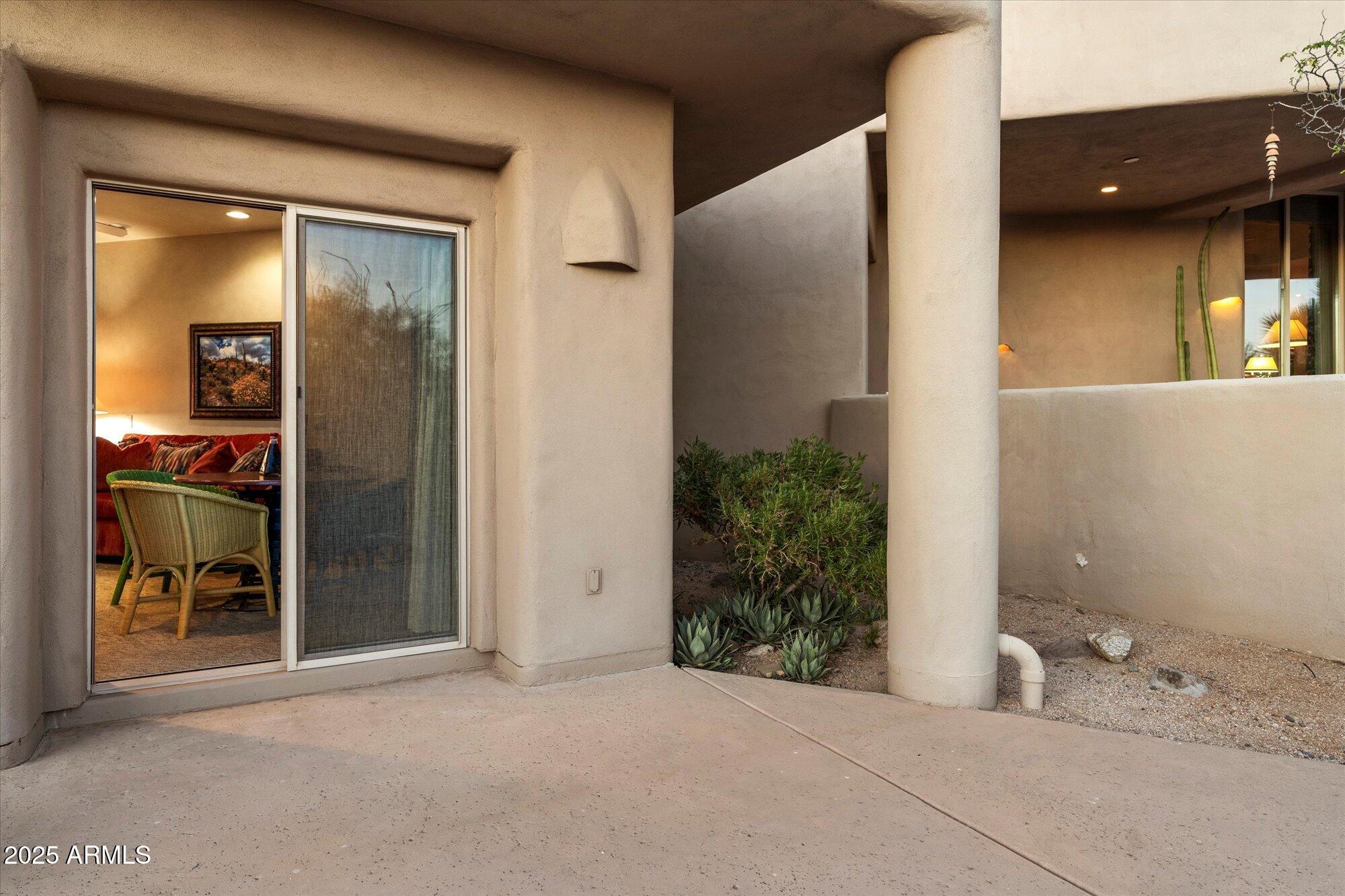 9555 E CELESTIAL Drive