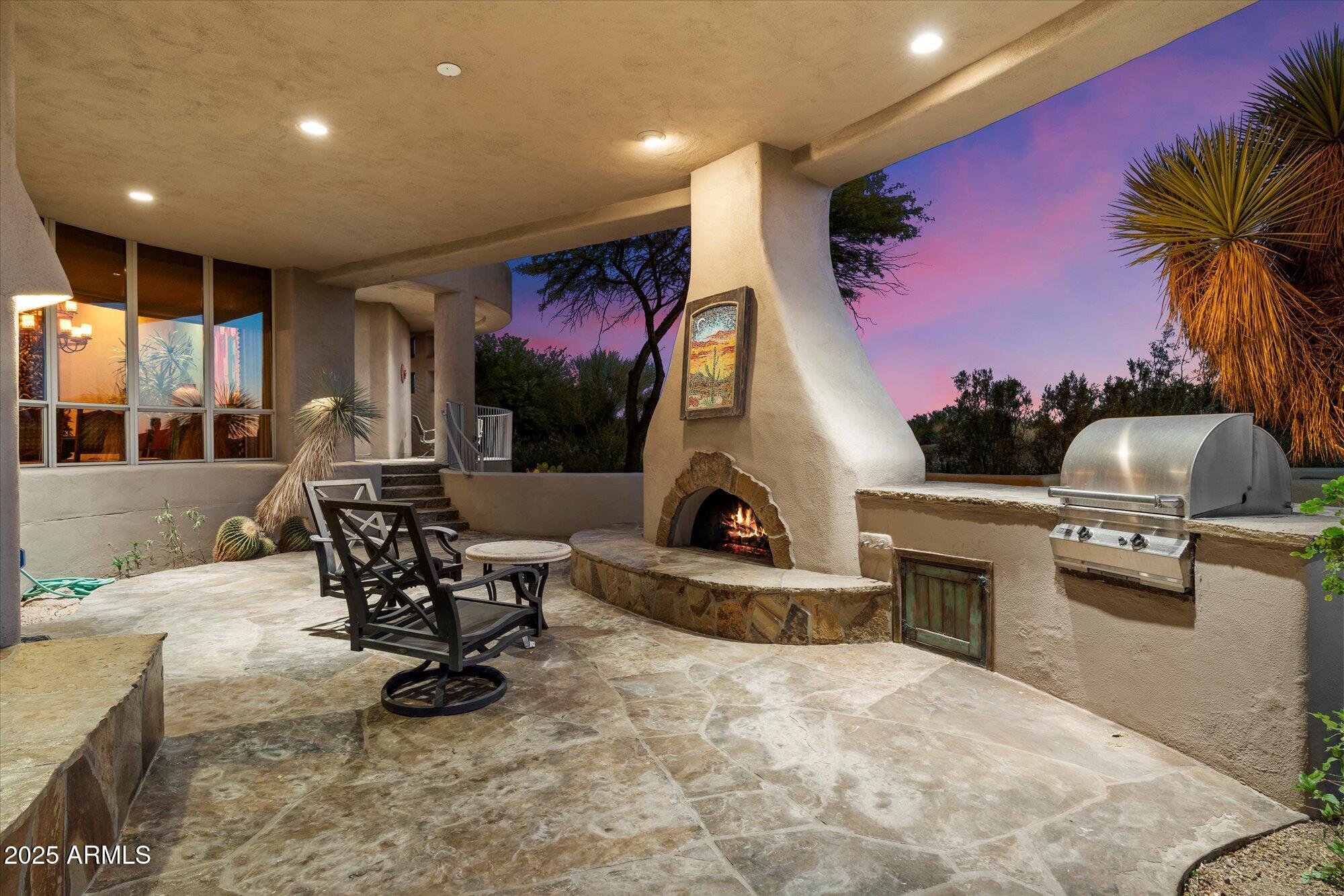 9555 E CELESTIAL Drive