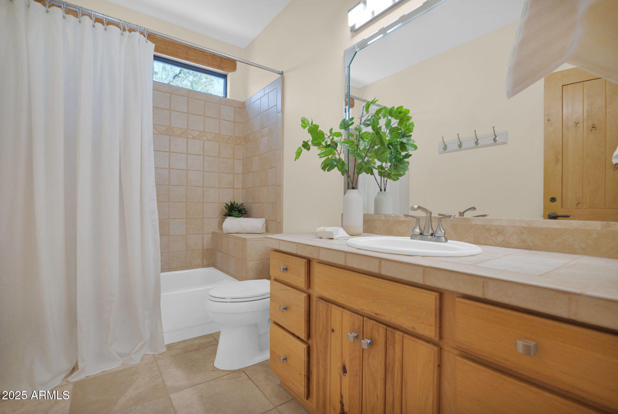 7130 E SADDLEBACK Street, 5