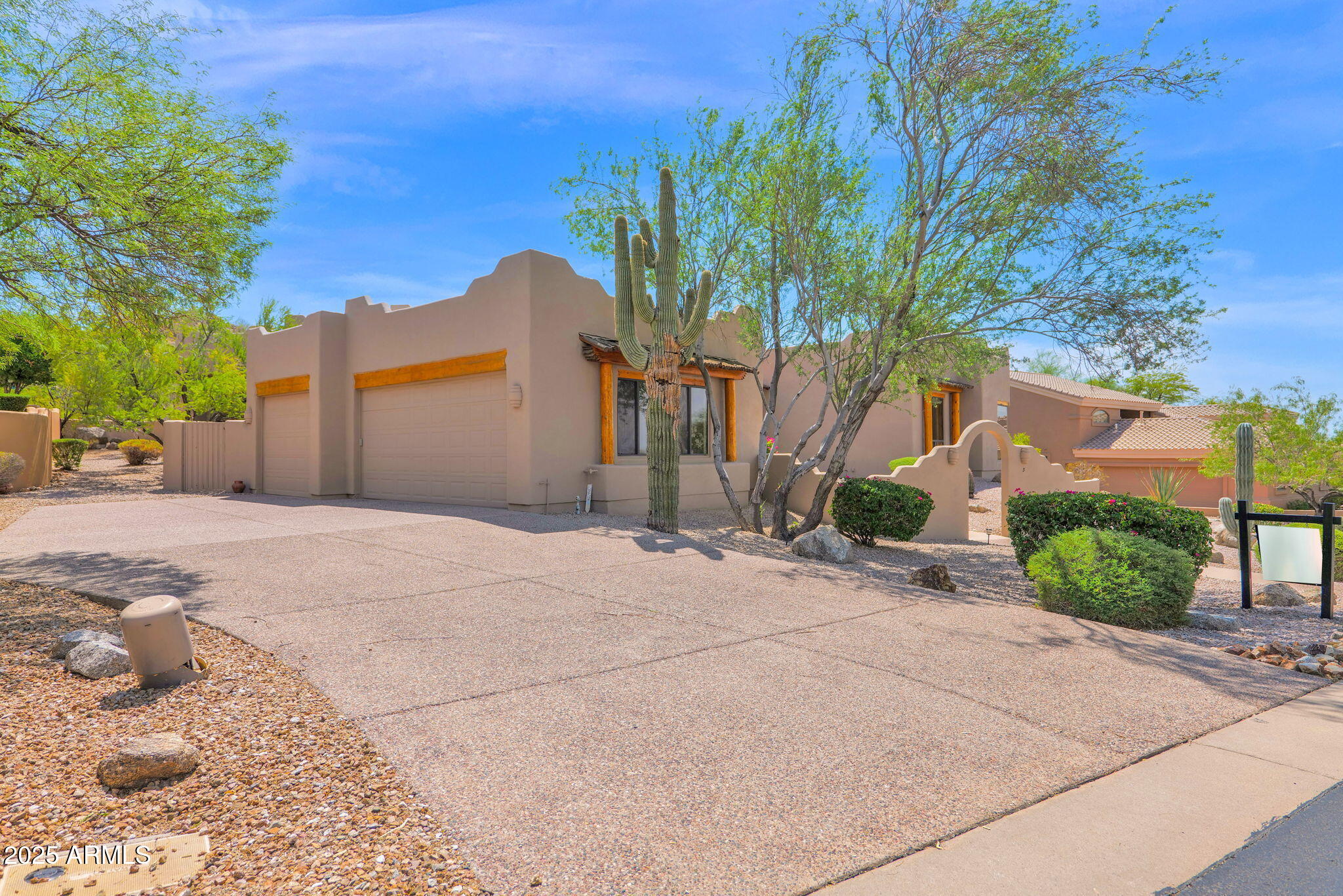 7130 E SADDLEBACK Street, 5