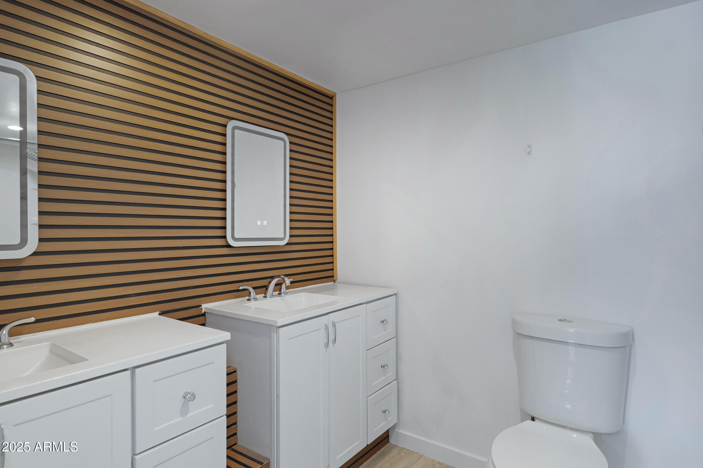 1650 S Arizona Avenue, 173