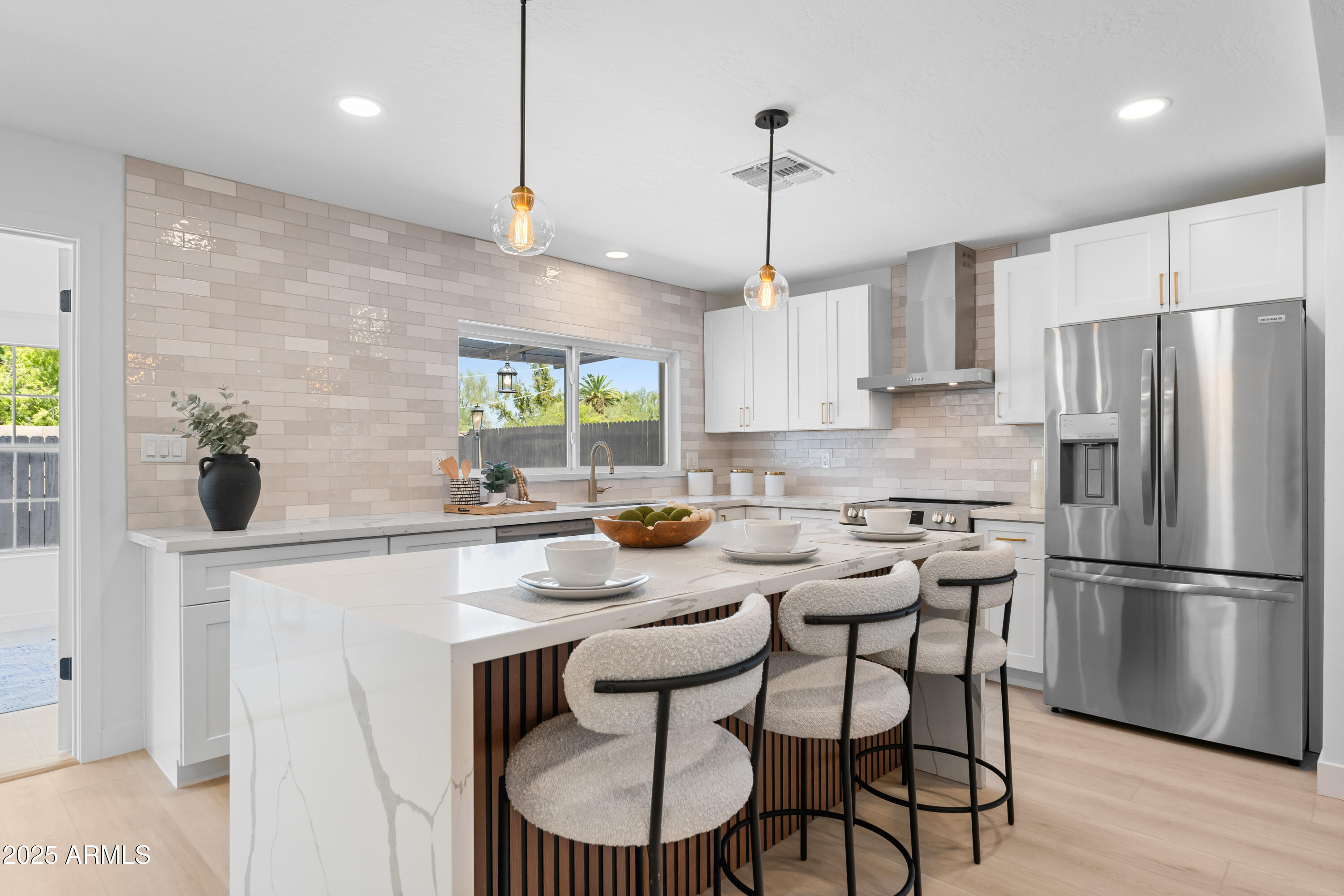 5532 E VIRGINIA Avenue