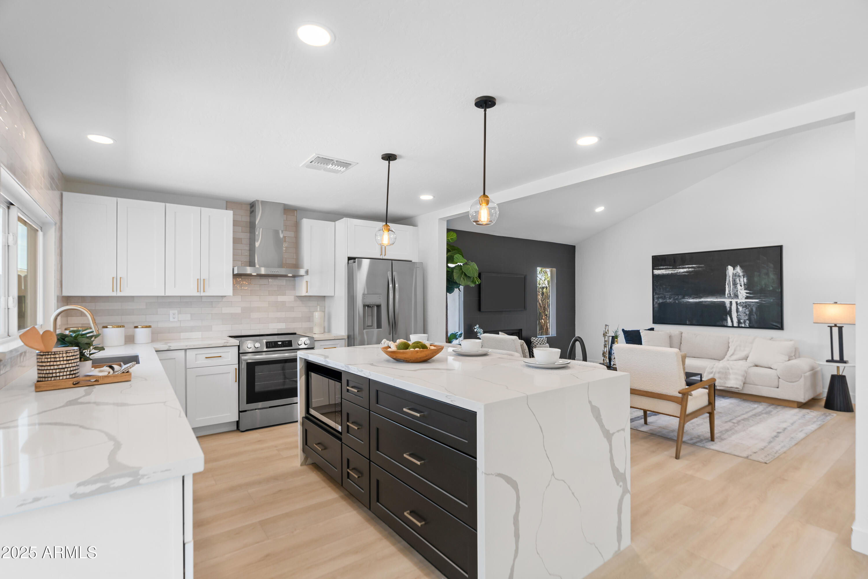 5532 E VIRGINIA Avenue