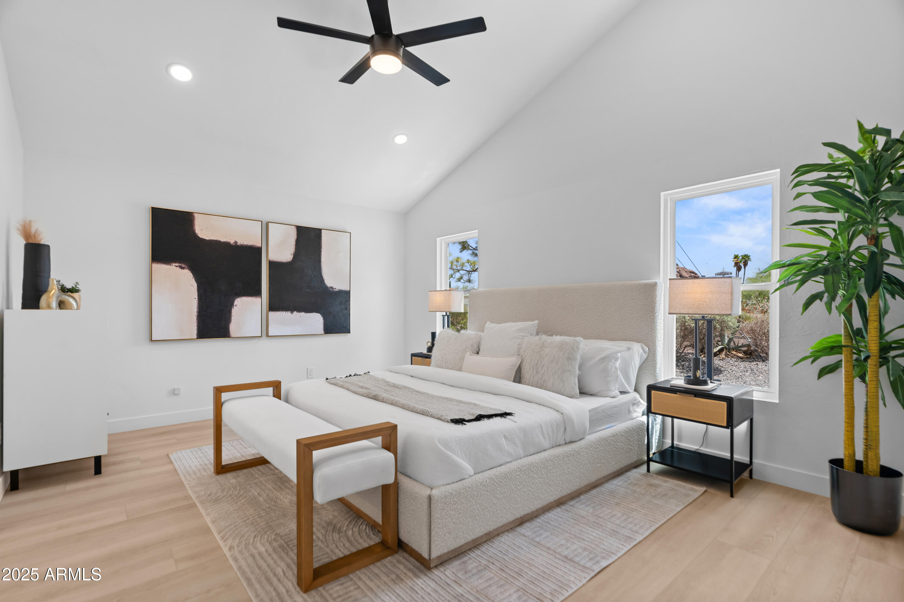 5532 E VIRGINIA Avenue