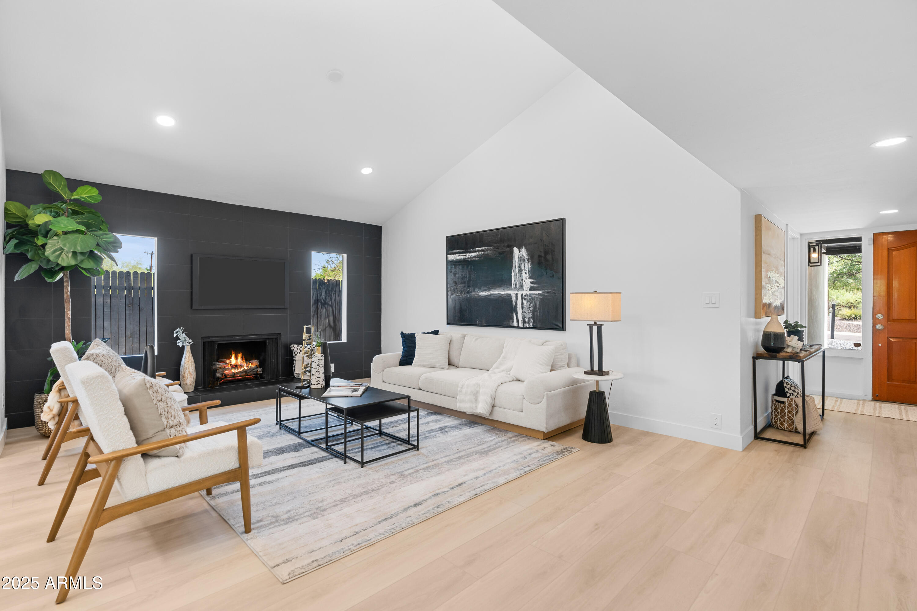 5532 E VIRGINIA Avenue