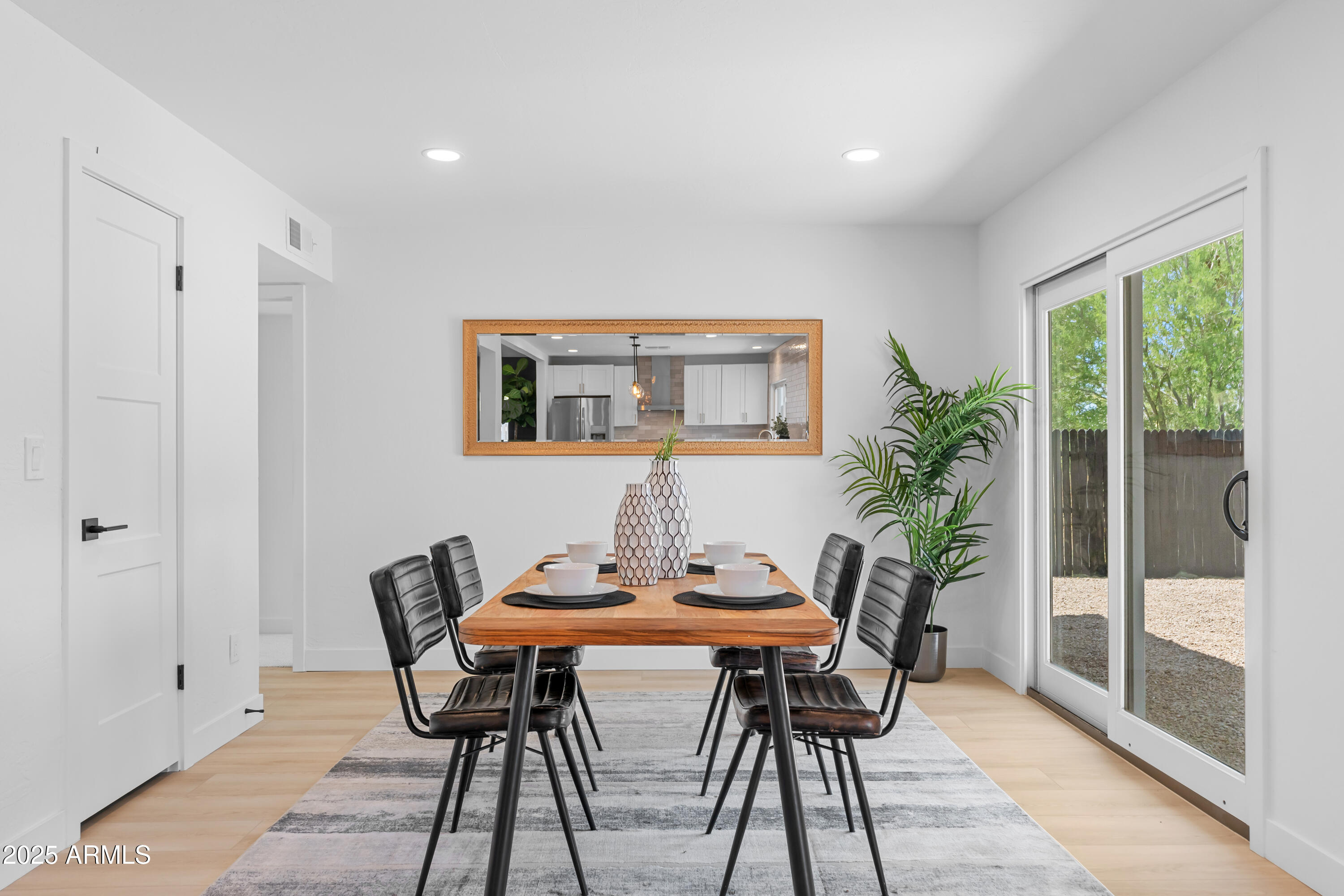 5532 E VIRGINIA Avenue