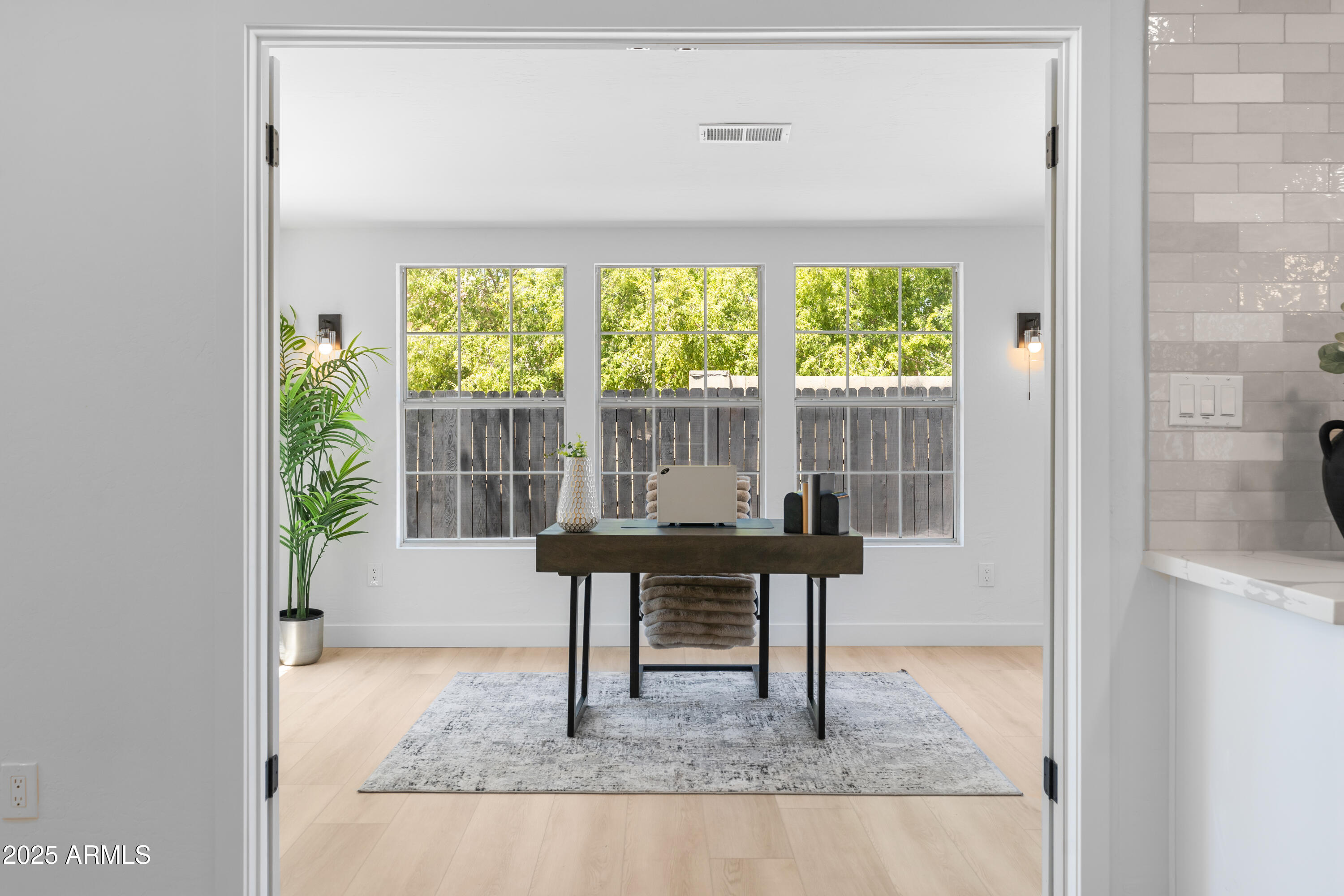 5532 E VIRGINIA Avenue