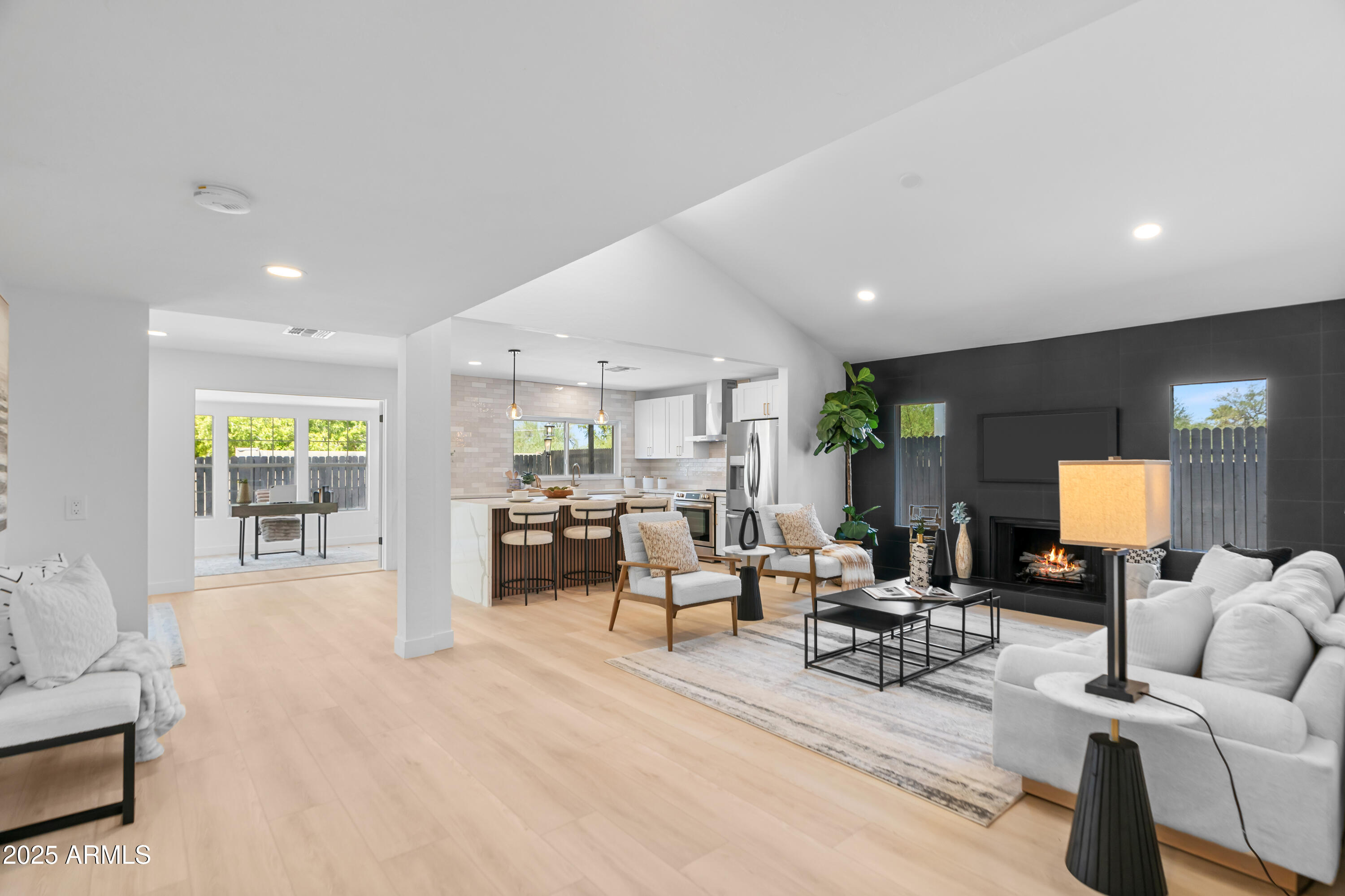 5532 E VIRGINIA Avenue