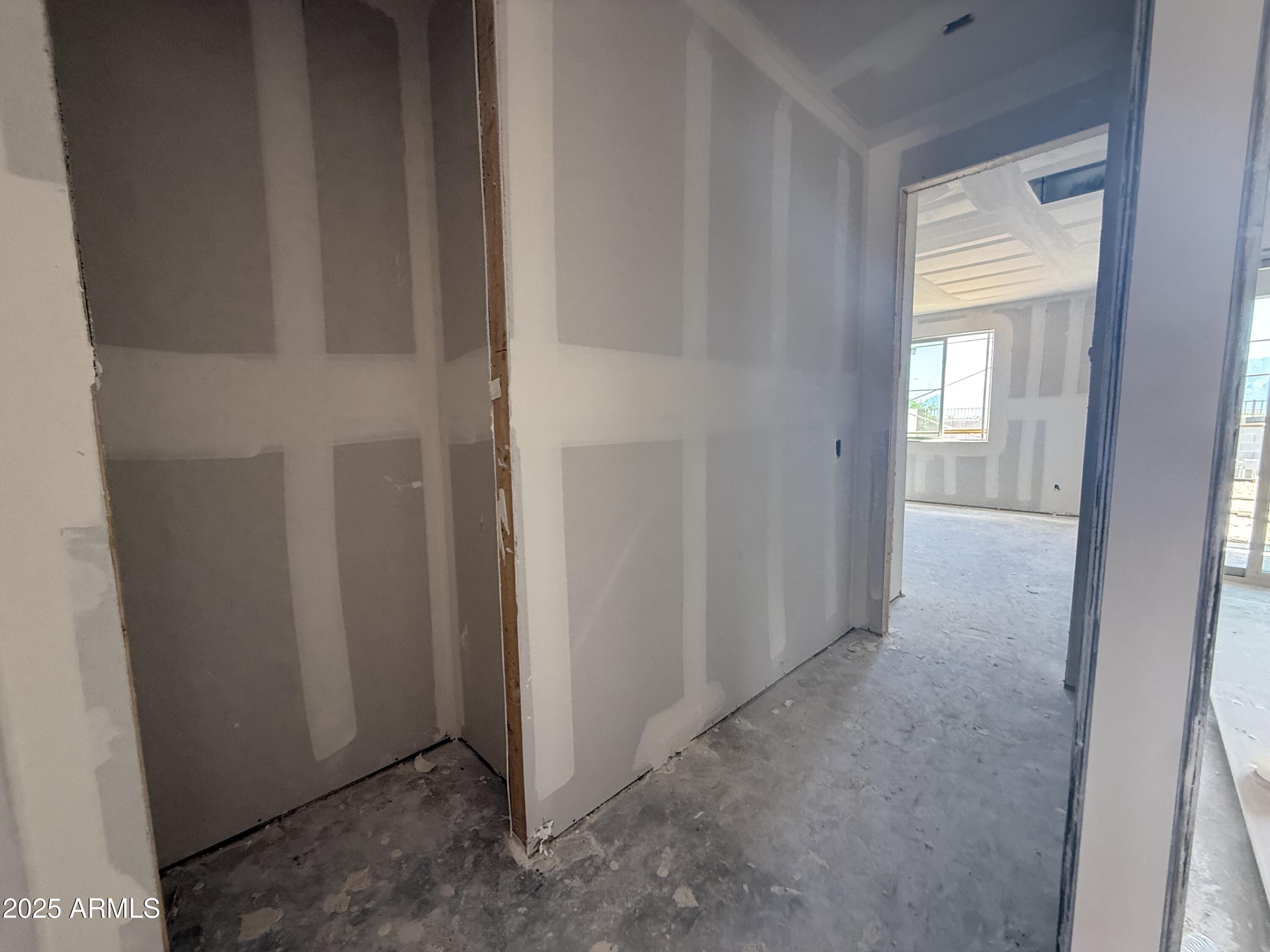 9519 W PARKWAY Drive