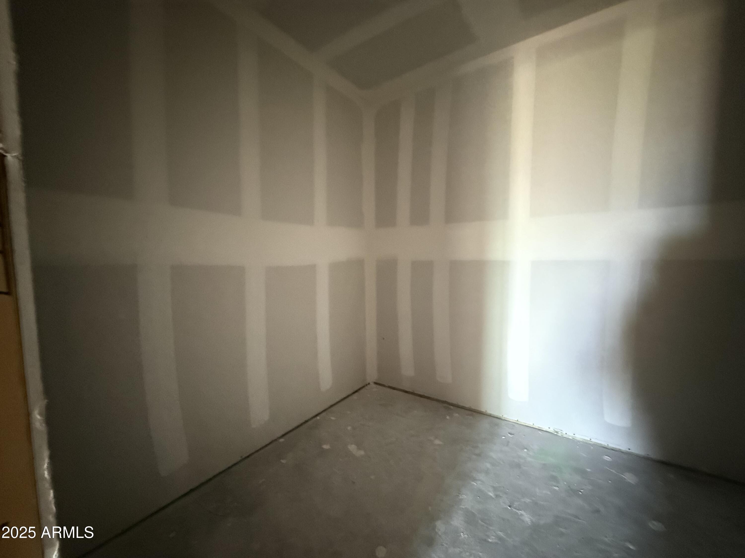 9519 W PARKWAY Drive