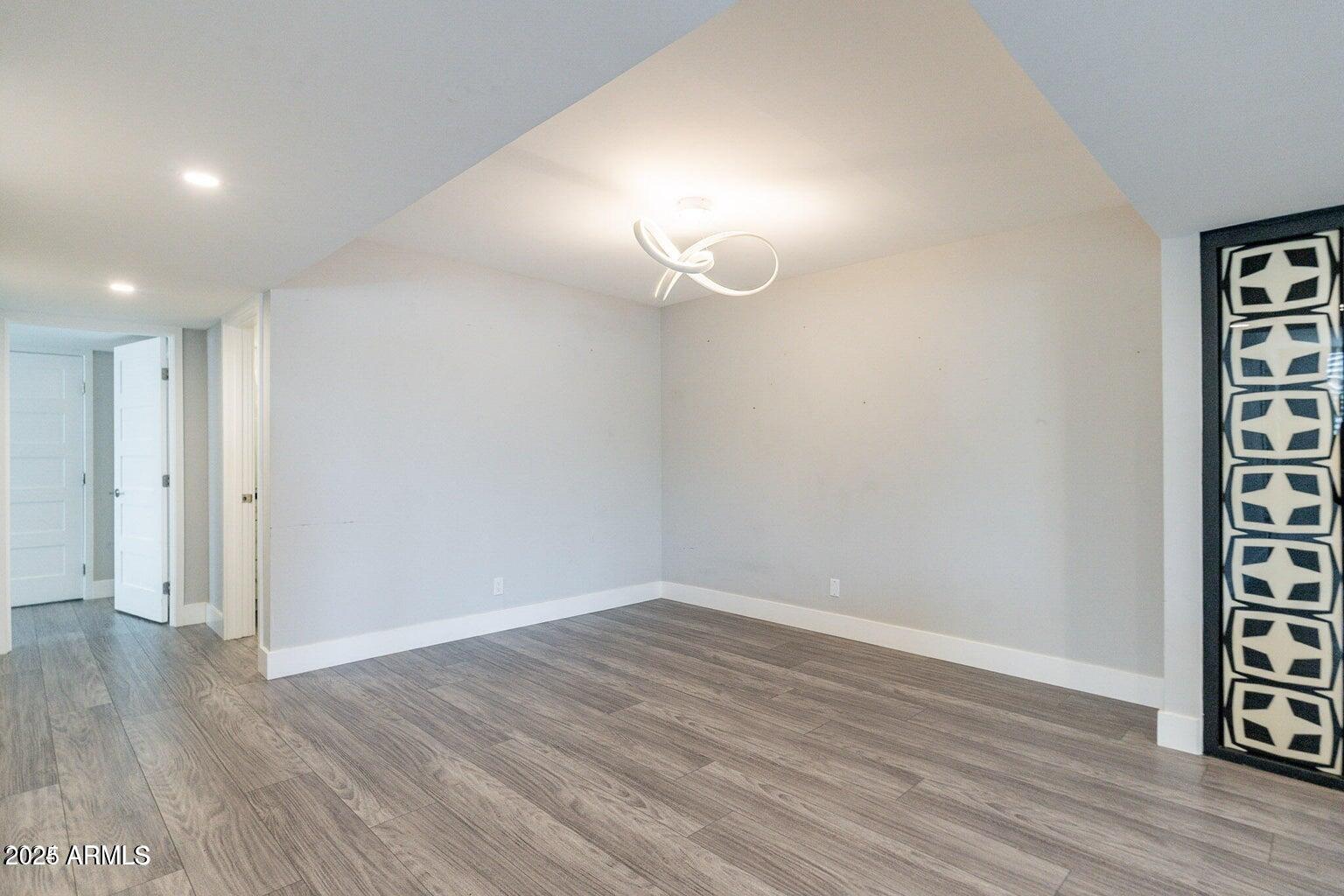 6502 N Central Avenue, A103