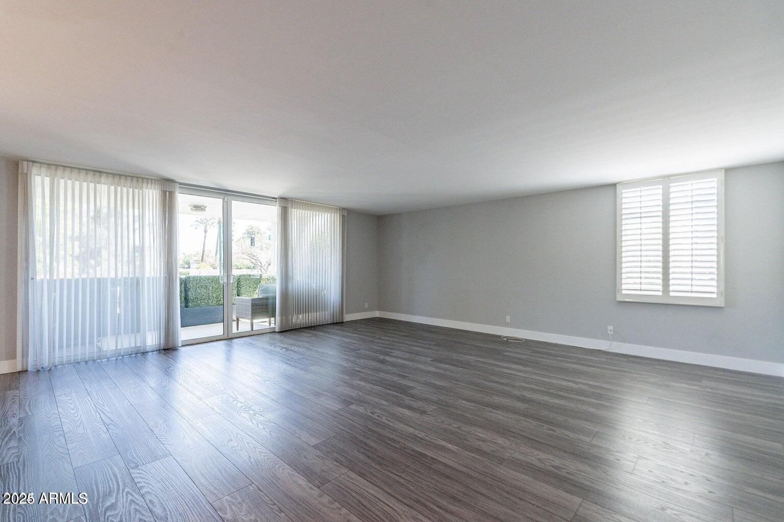 6502 N Central Avenue, A103