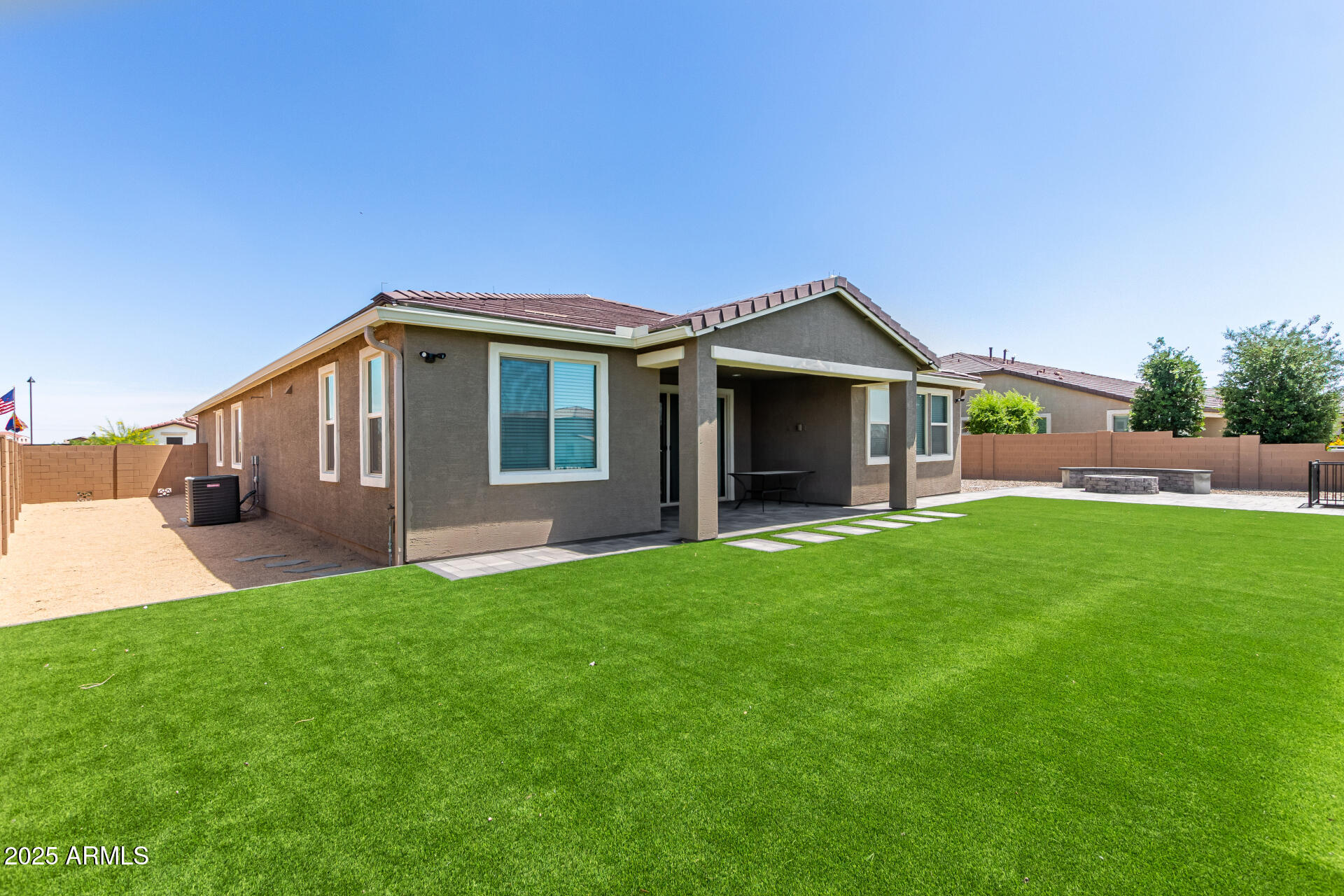 22386 N DANIEL Drive