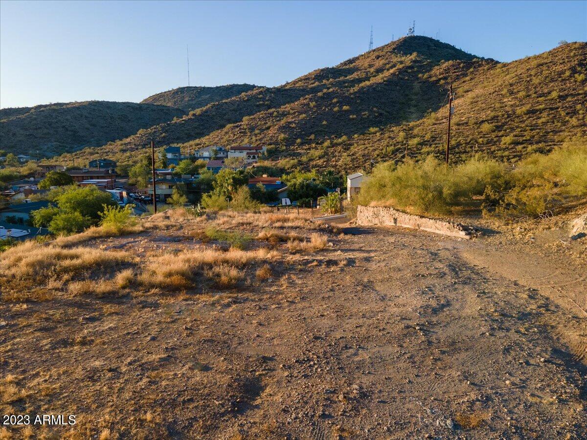 1265 W DESERT COVE Avenue, -