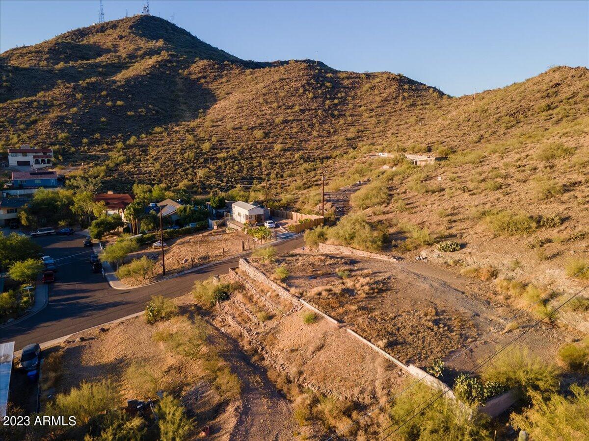 1265 W DESERT COVE Avenue, -
