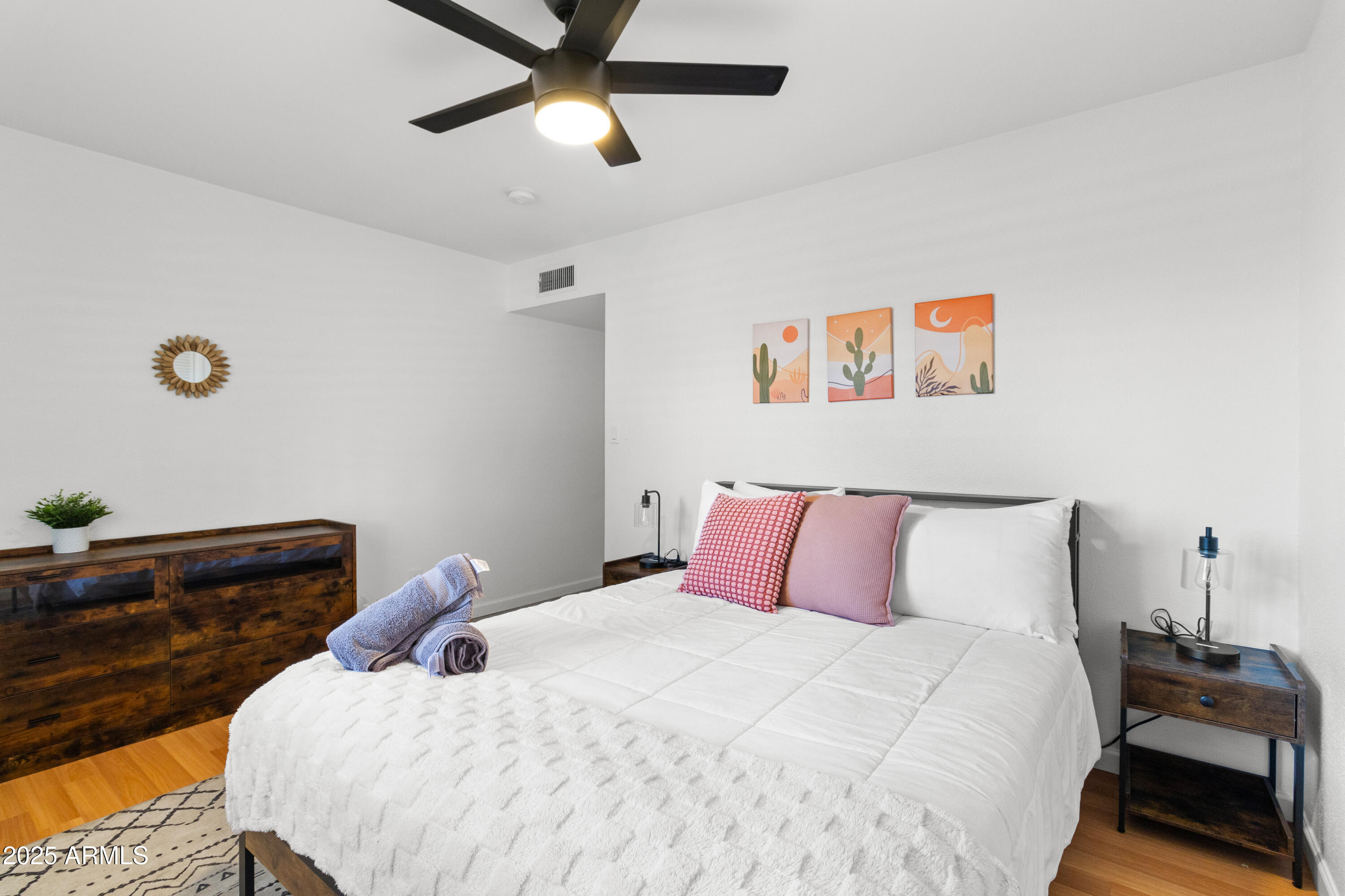 2122 E Palmcroft Drive