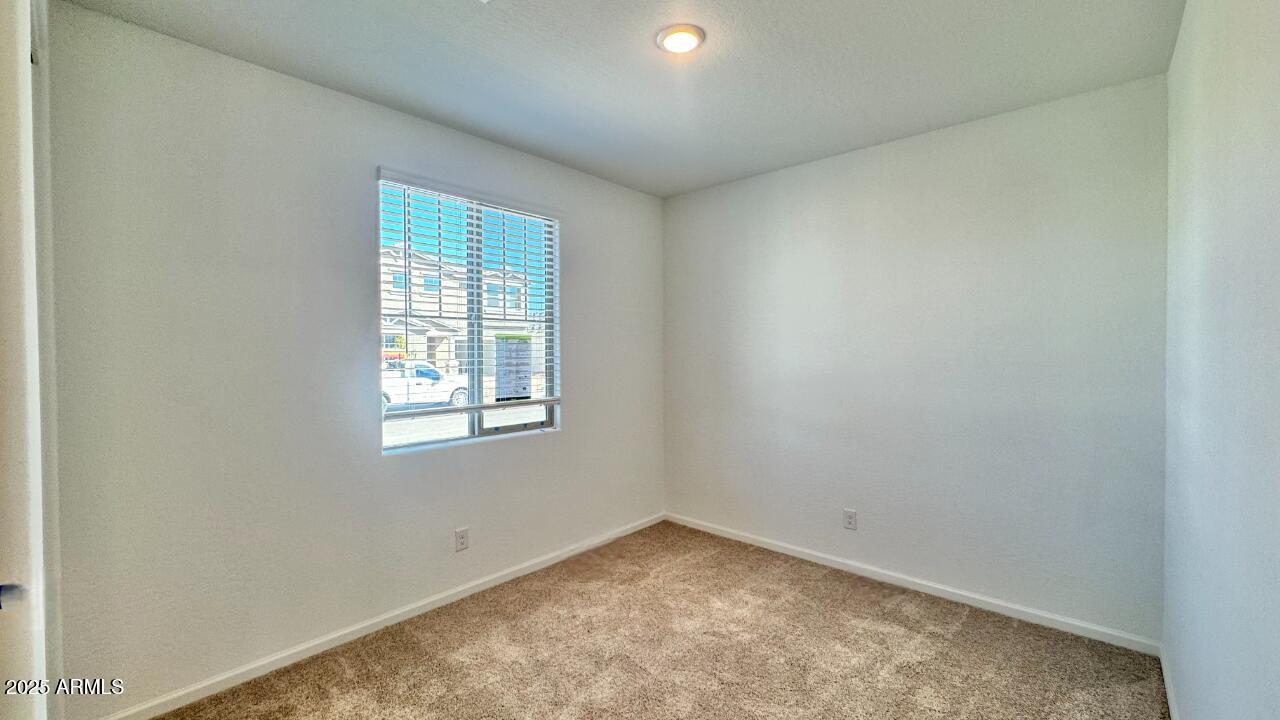 15747 W CAMDEN Avenue