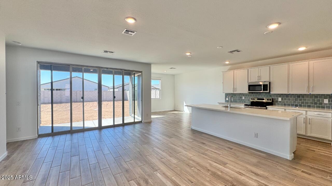 15747 W CAMDEN Avenue