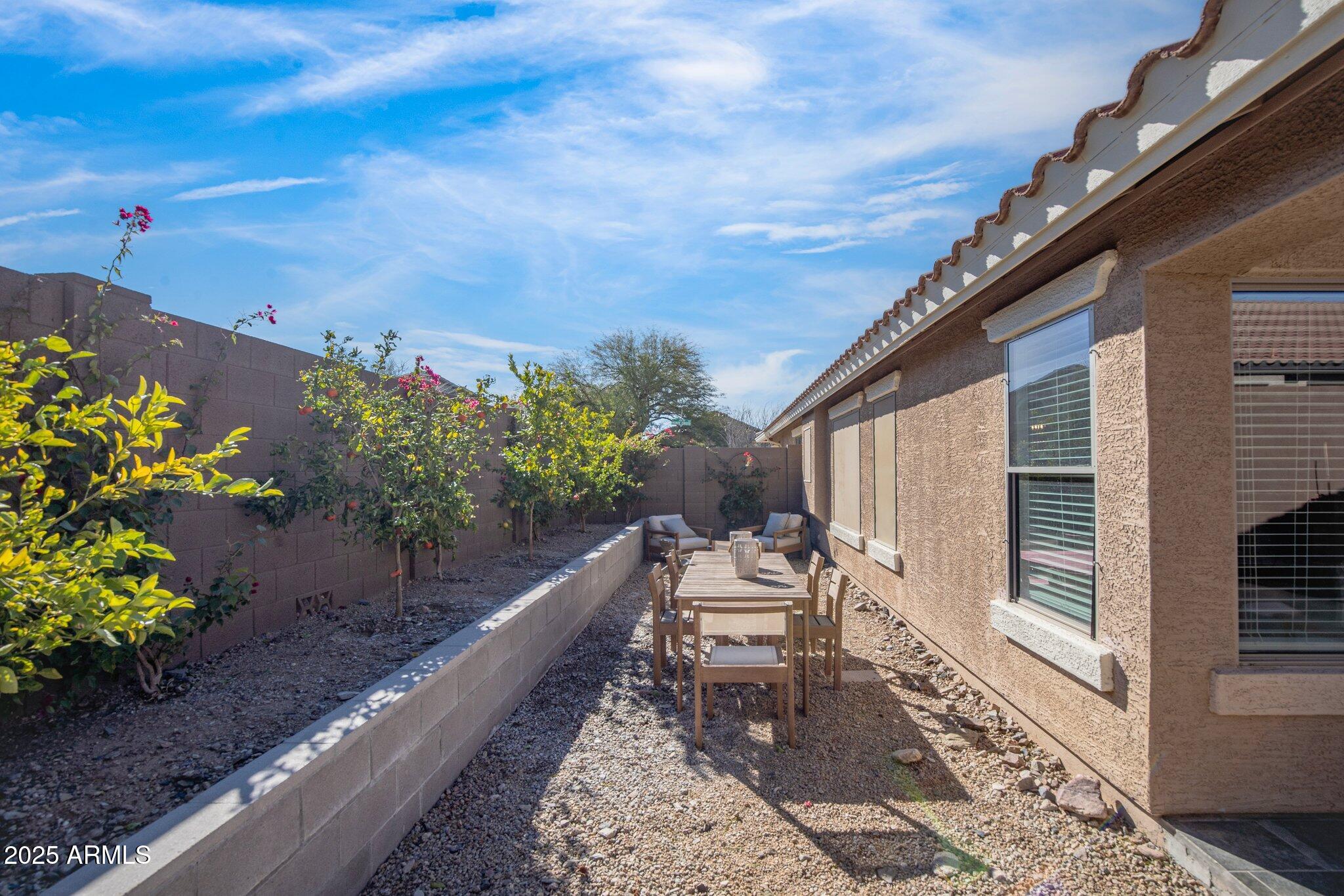 9970 E MONTE CRISTO Avenue