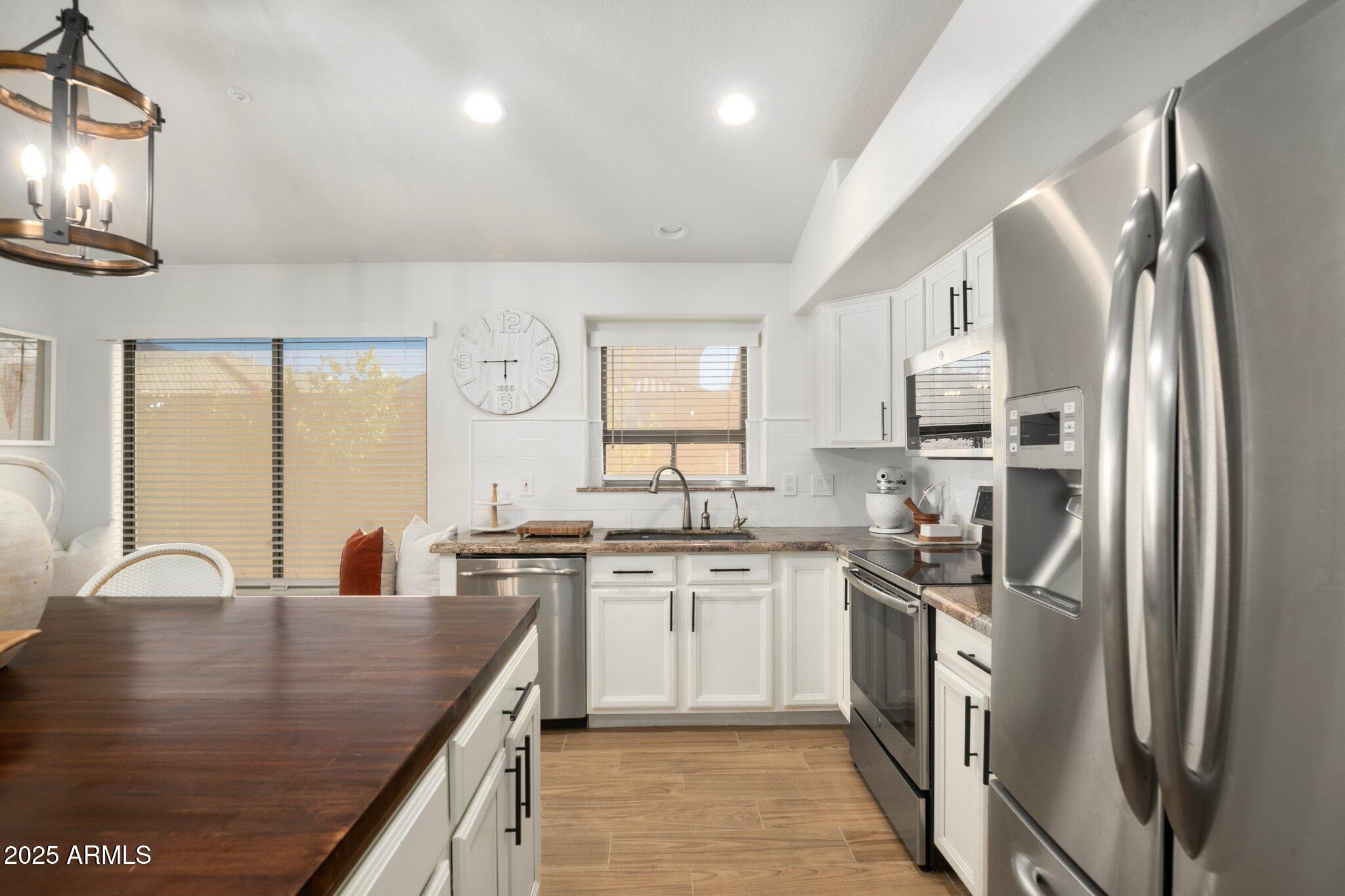 9970 E MONTE CRISTO Avenue