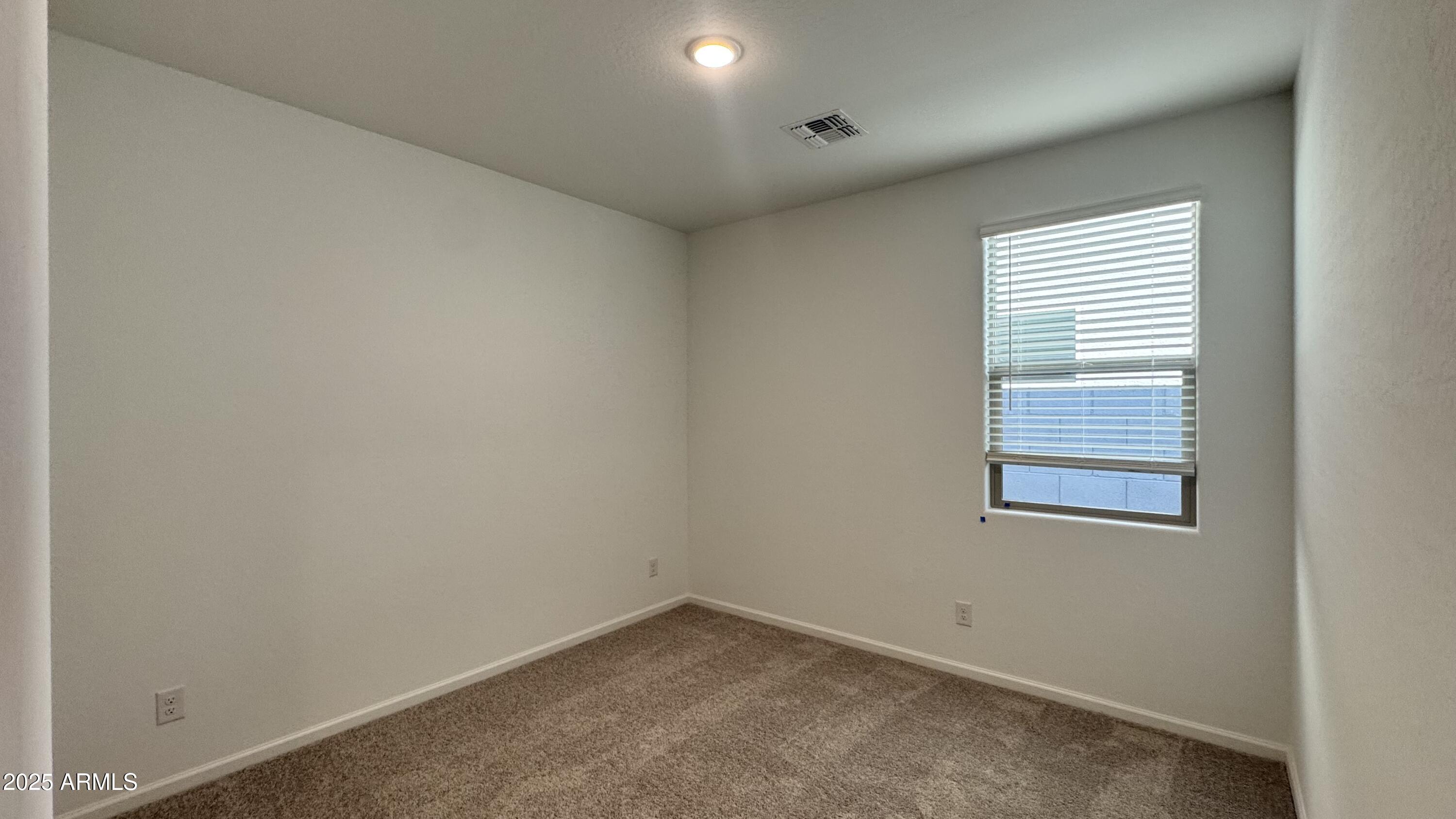 15748 W CAMDEN Avenue