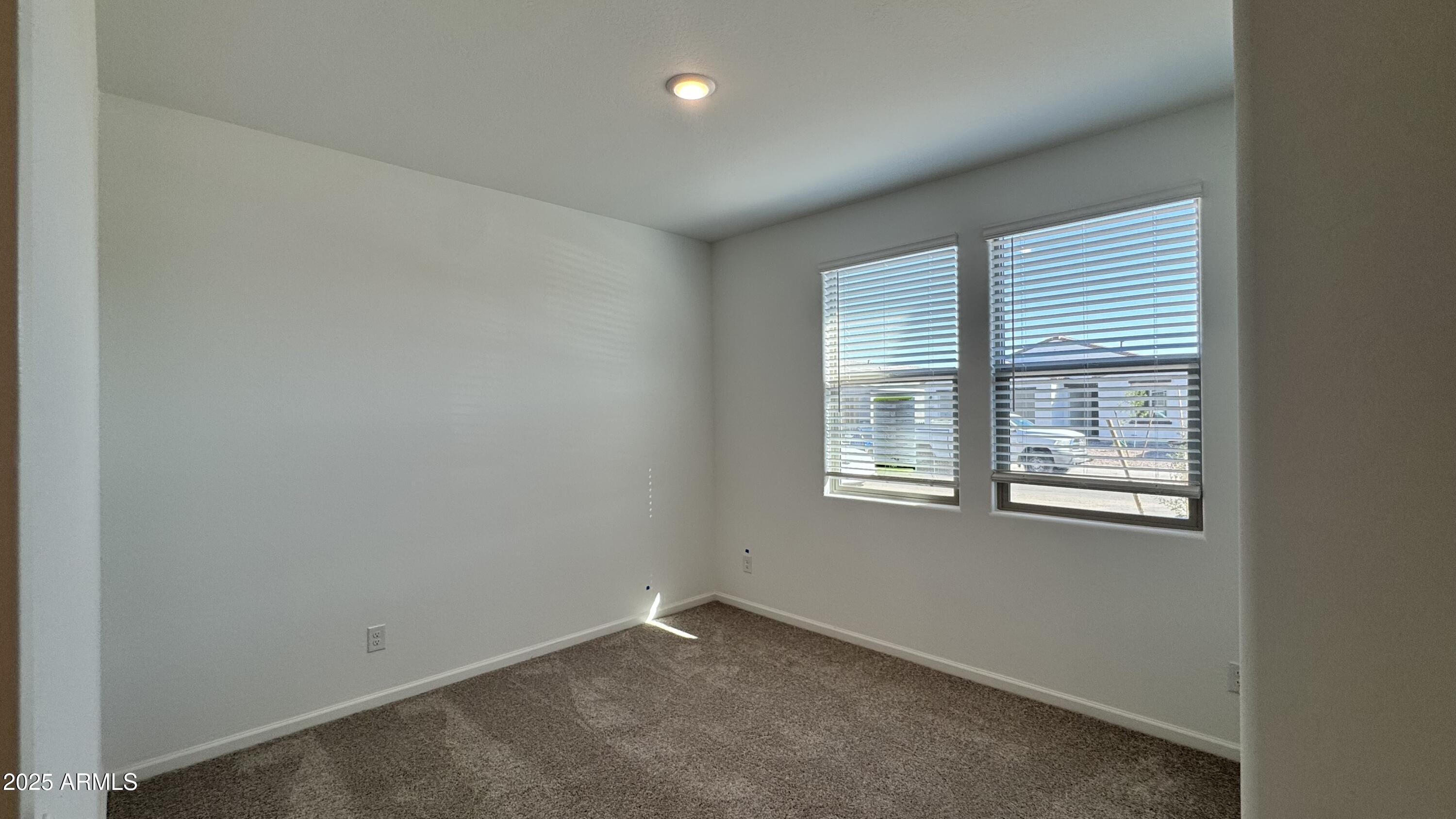 15748 W CAMDEN Avenue