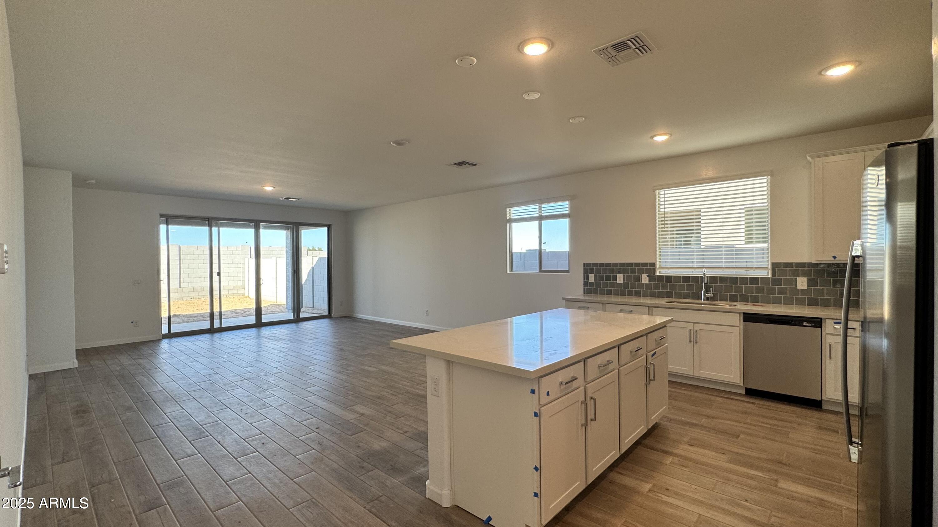 15748 W CAMDEN Avenue