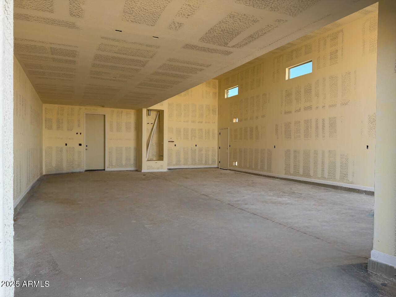 5609 W HOPI Trail
