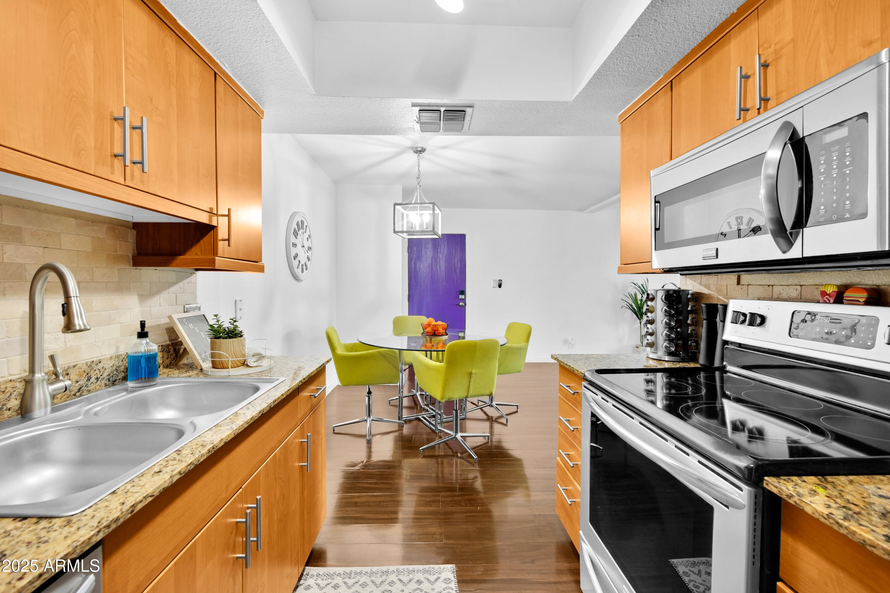 7350 N VIA PASEO DEL SUR, O202