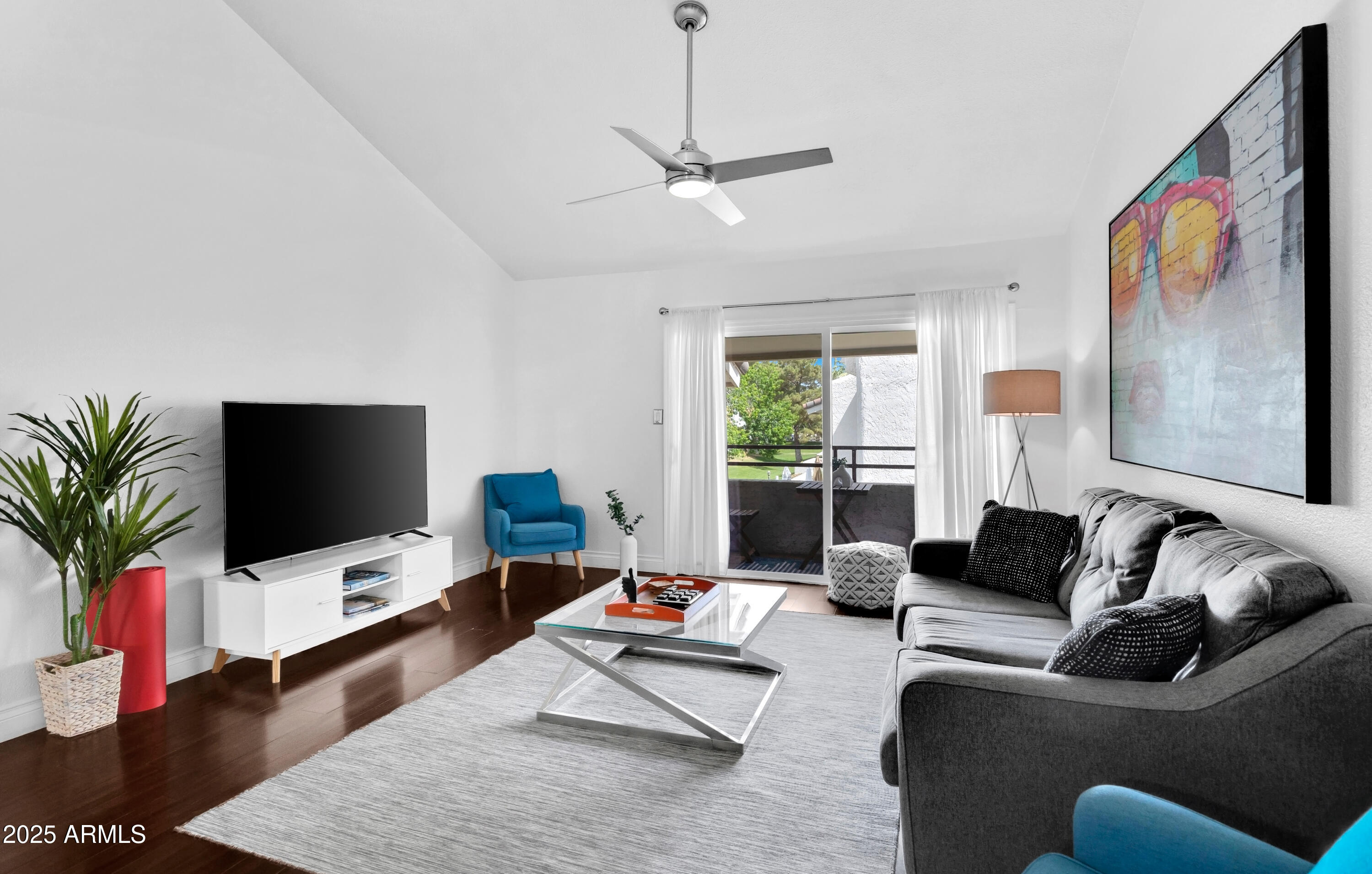 7350 N VIA PASEO DEL SUR, O202