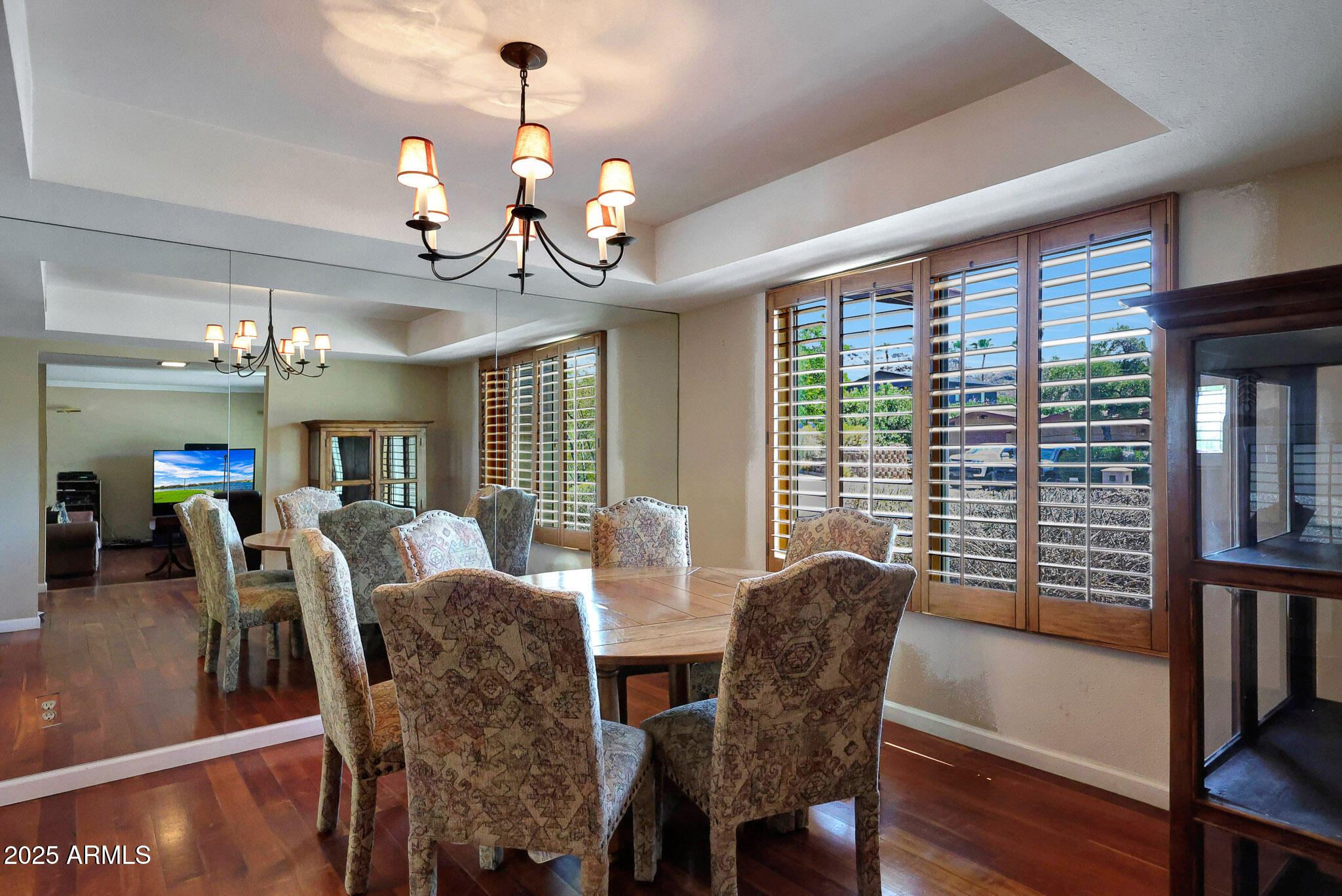 2202 E BELMONT Avenue