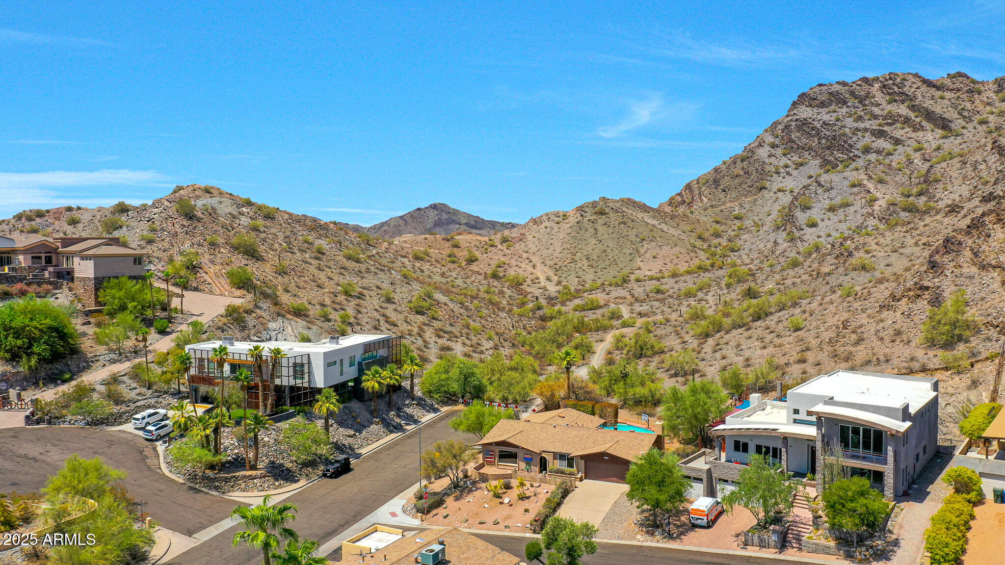 2202 E BELMONT Avenue