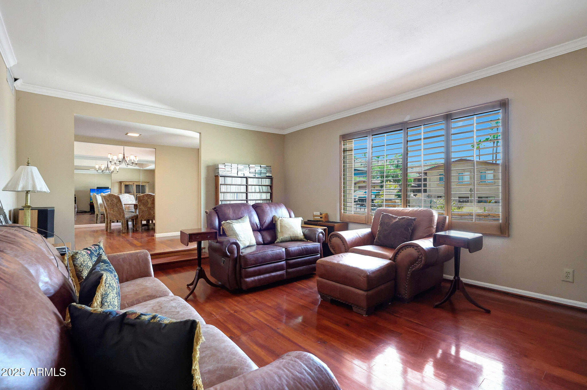 2202 E BELMONT Avenue