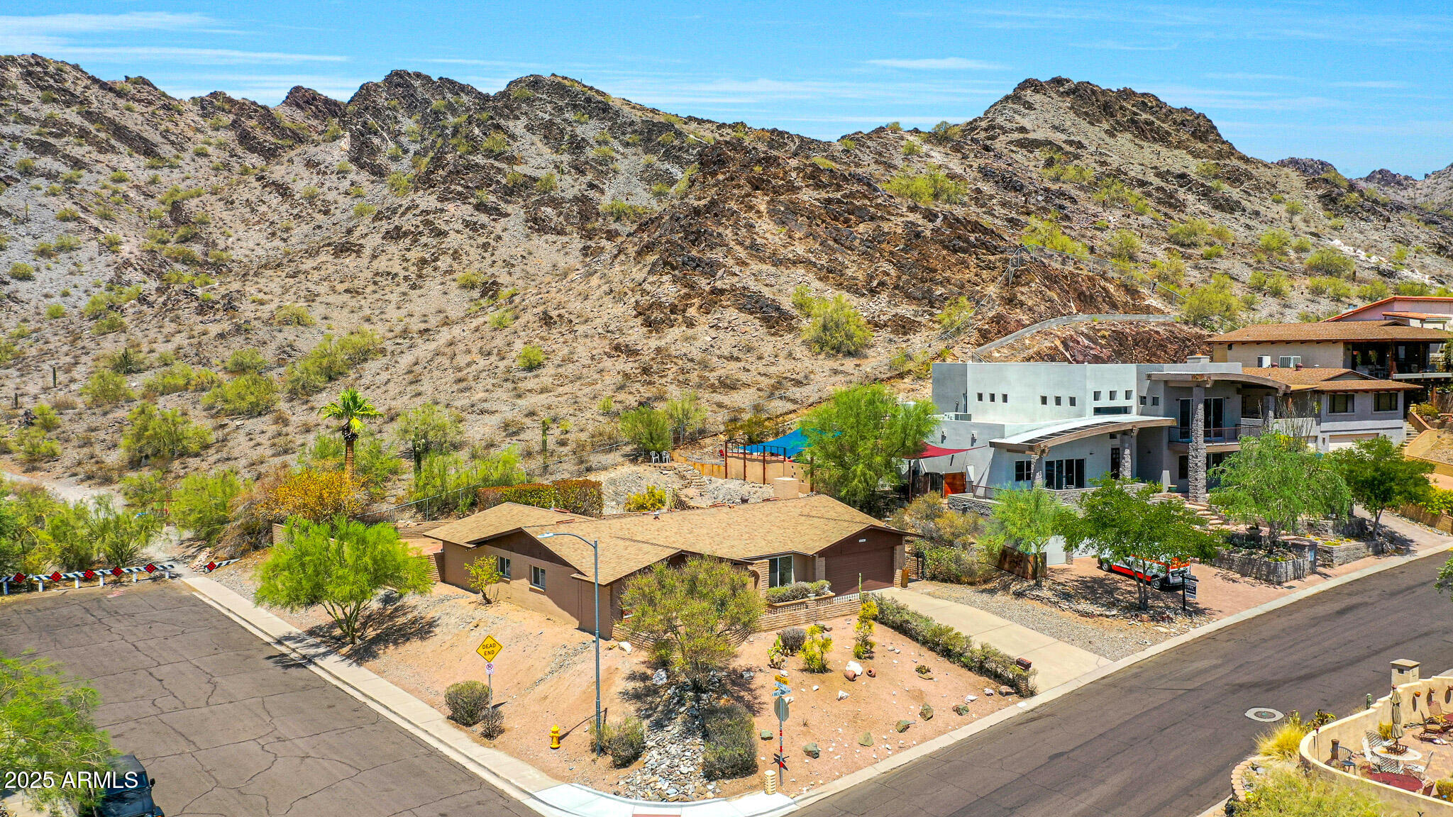 2202 E BELMONT Avenue