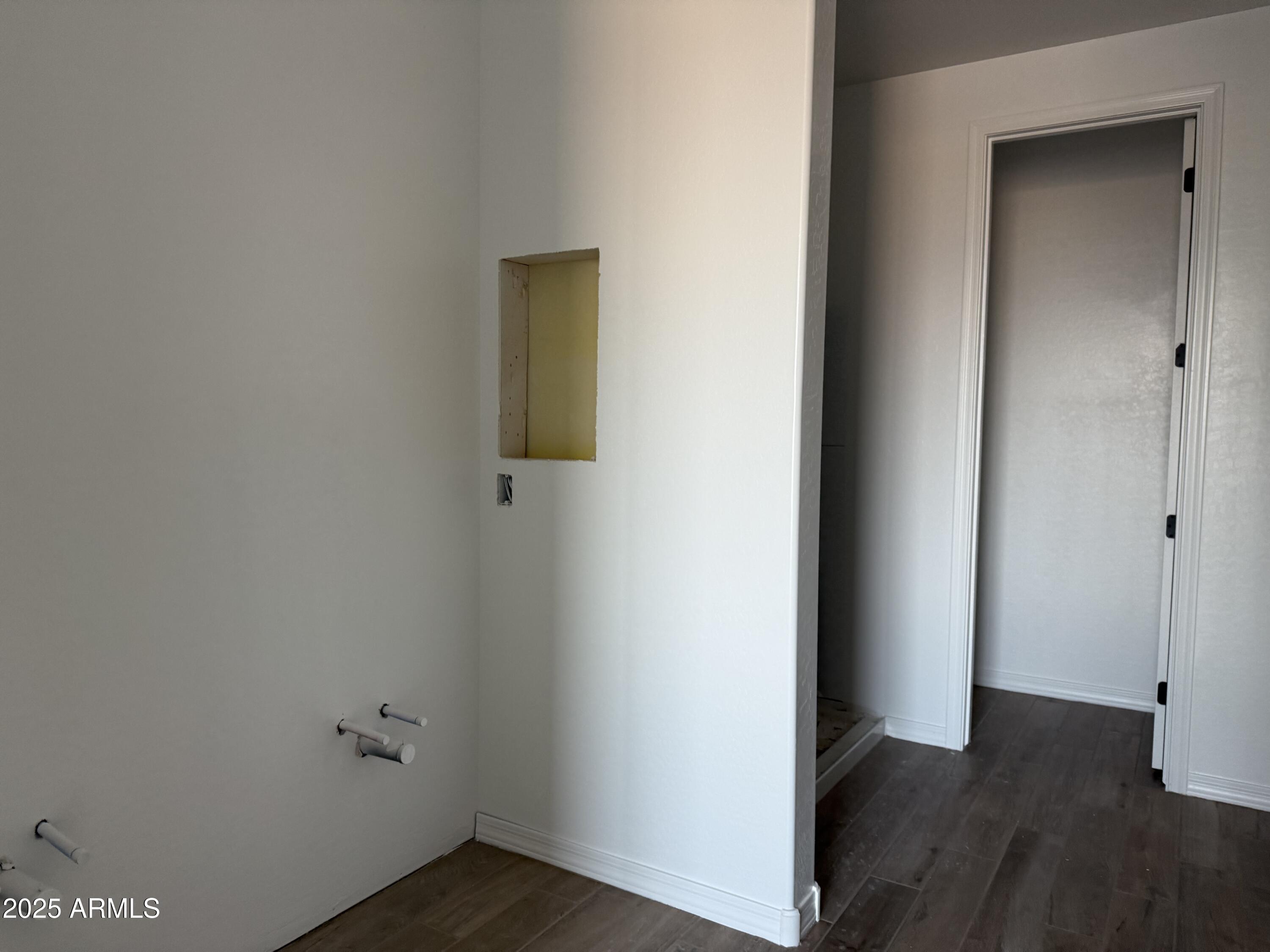 9523 W PARKWAY Drive